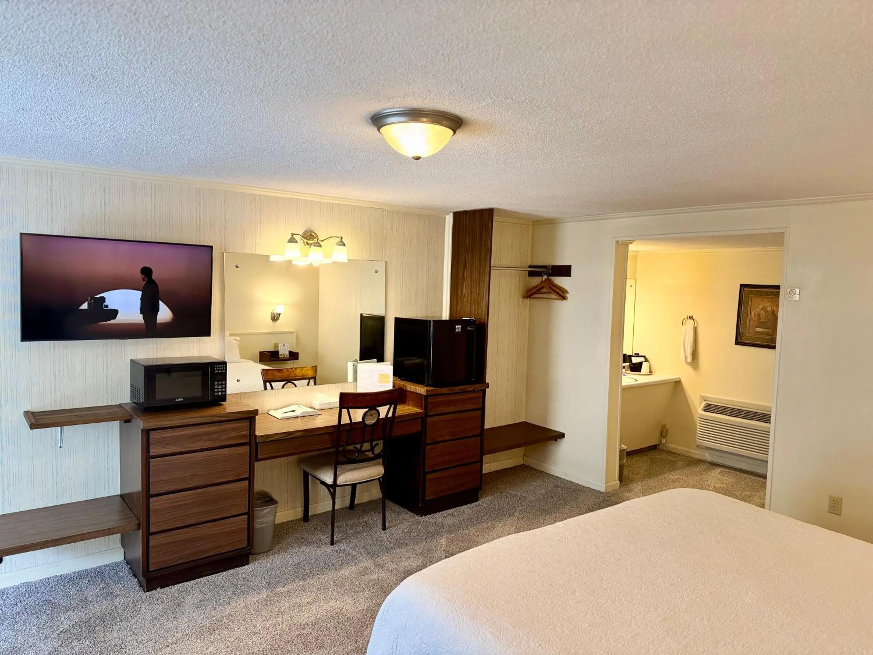 TV and multimedia, Bed in The Gillette