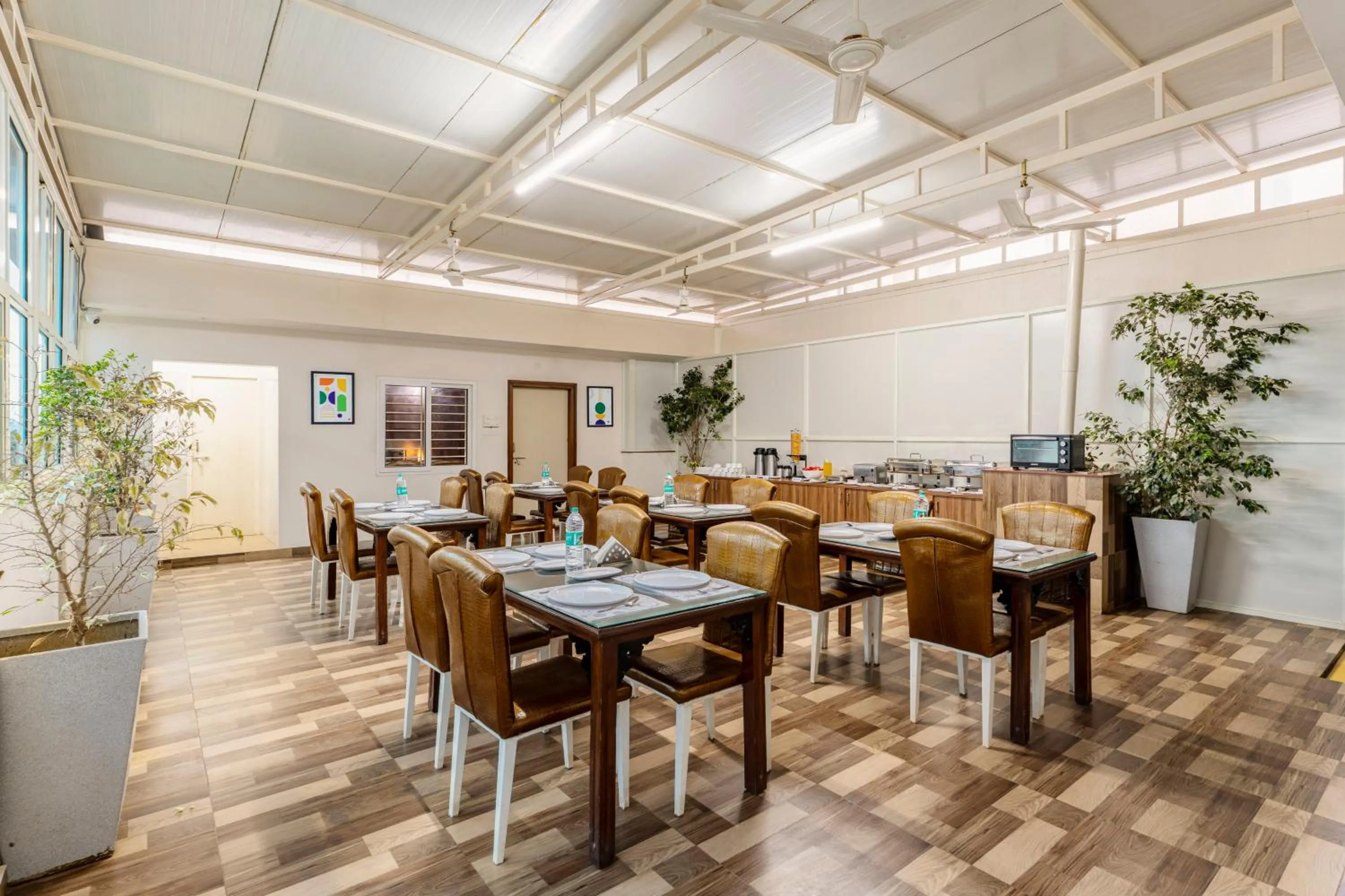 Dining area in Treebo Orchid Silver
