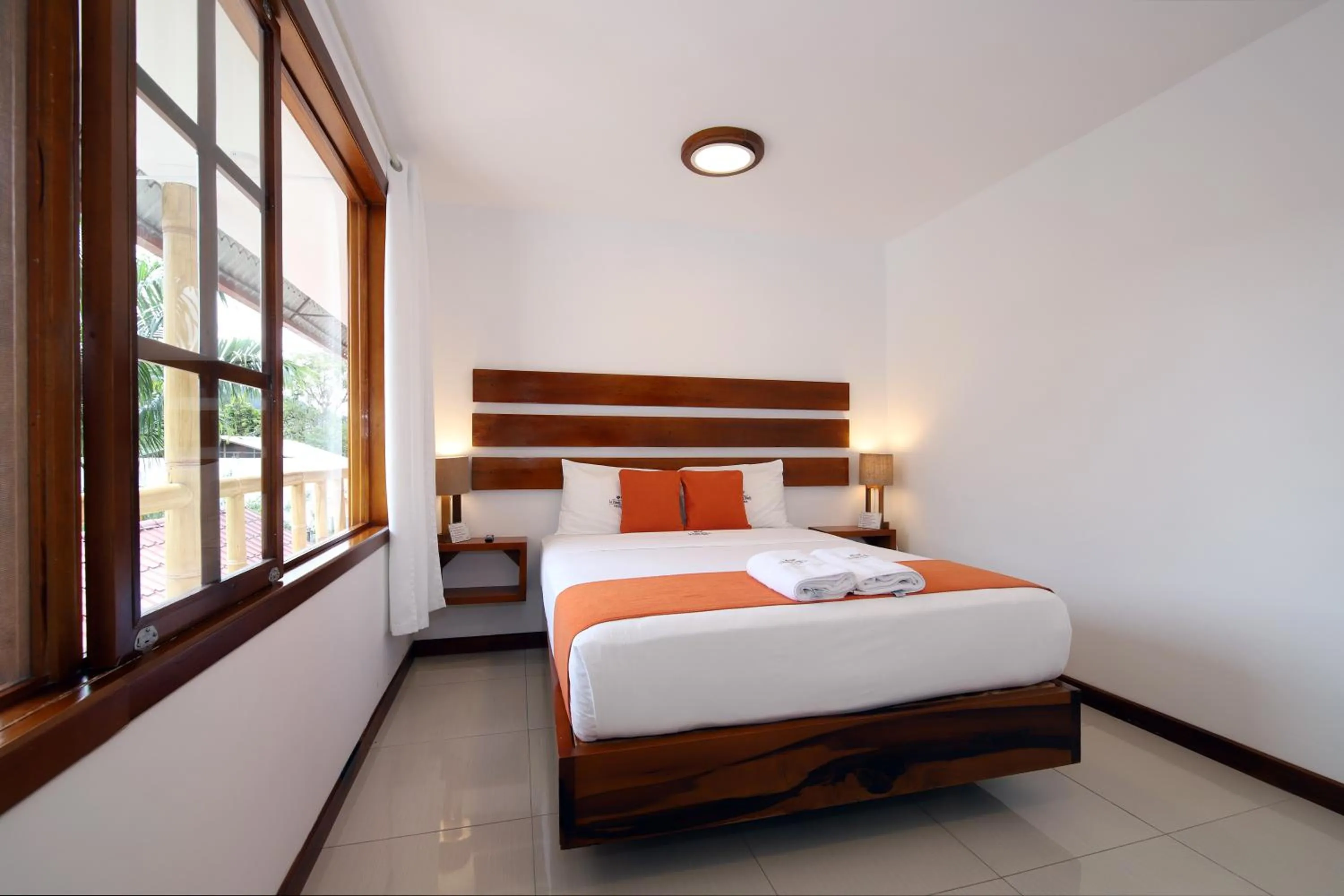 Bed in La Posada de Mindo