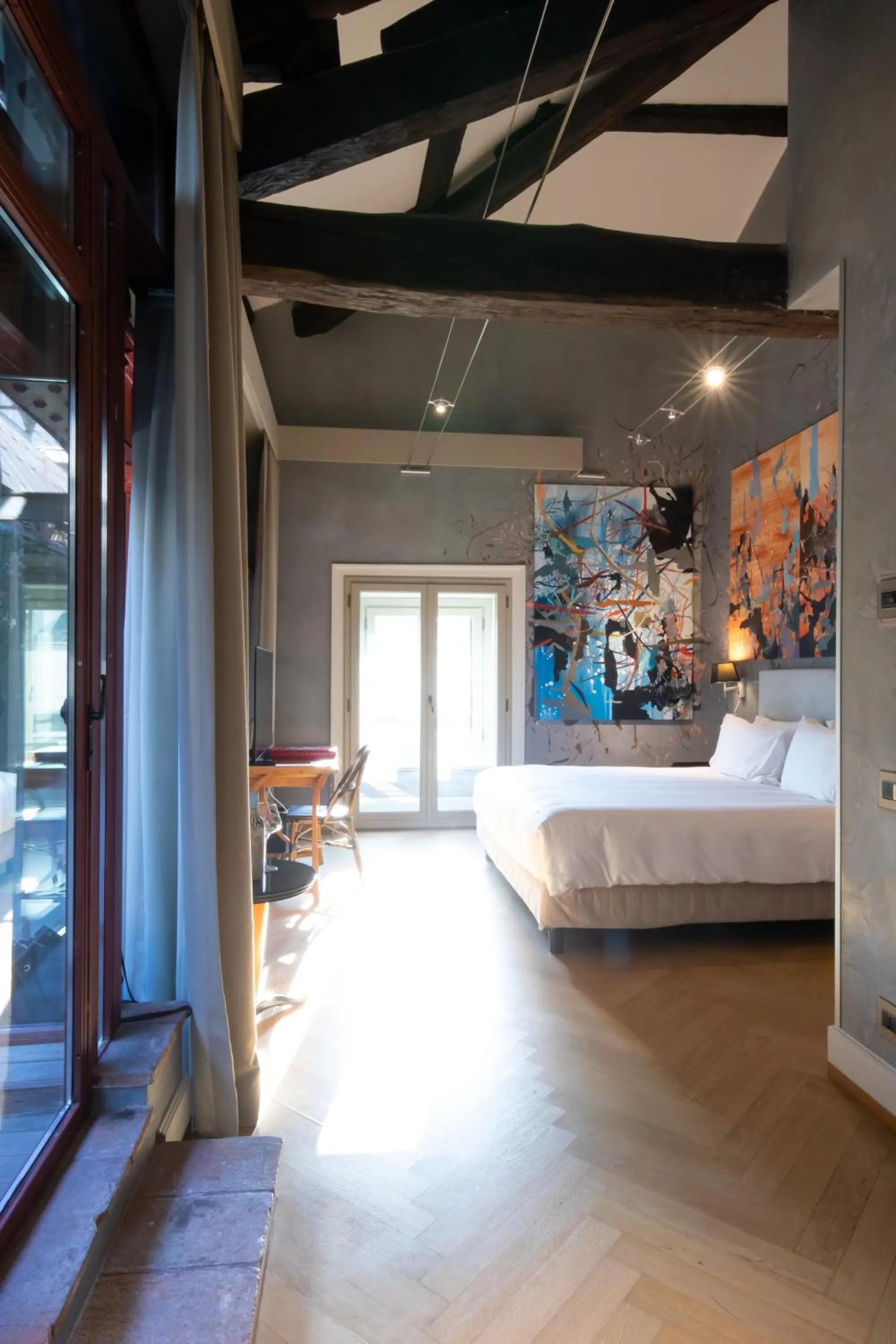 Photo of the whole room, Bed in Galleria Vik Milano - Townhouse Galleria - Small Luxury Hotels of the World