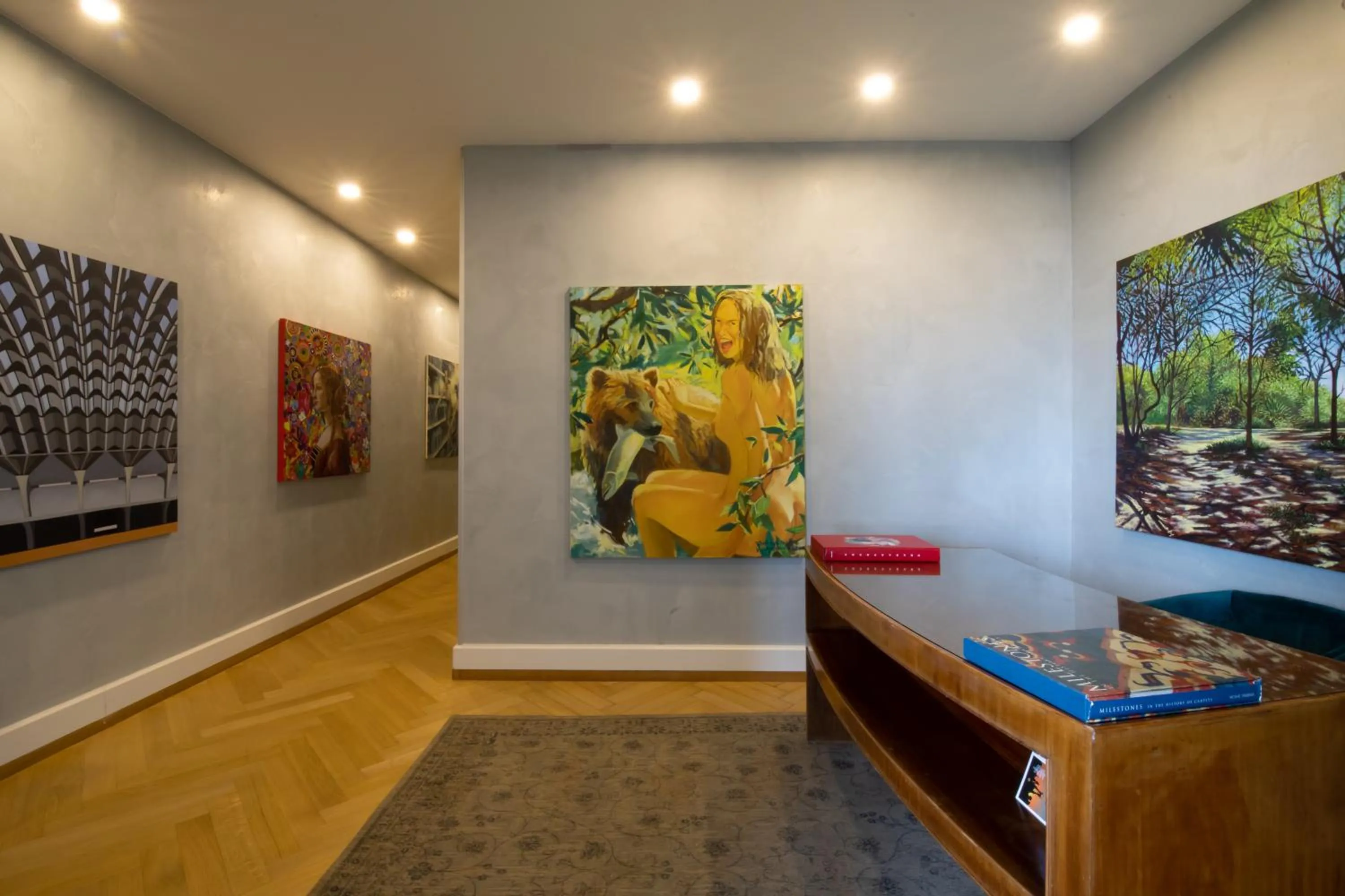 Decorative detail in Galleria Vik Milano - Townhouse Galleria - Small Luxury Hotels of the World