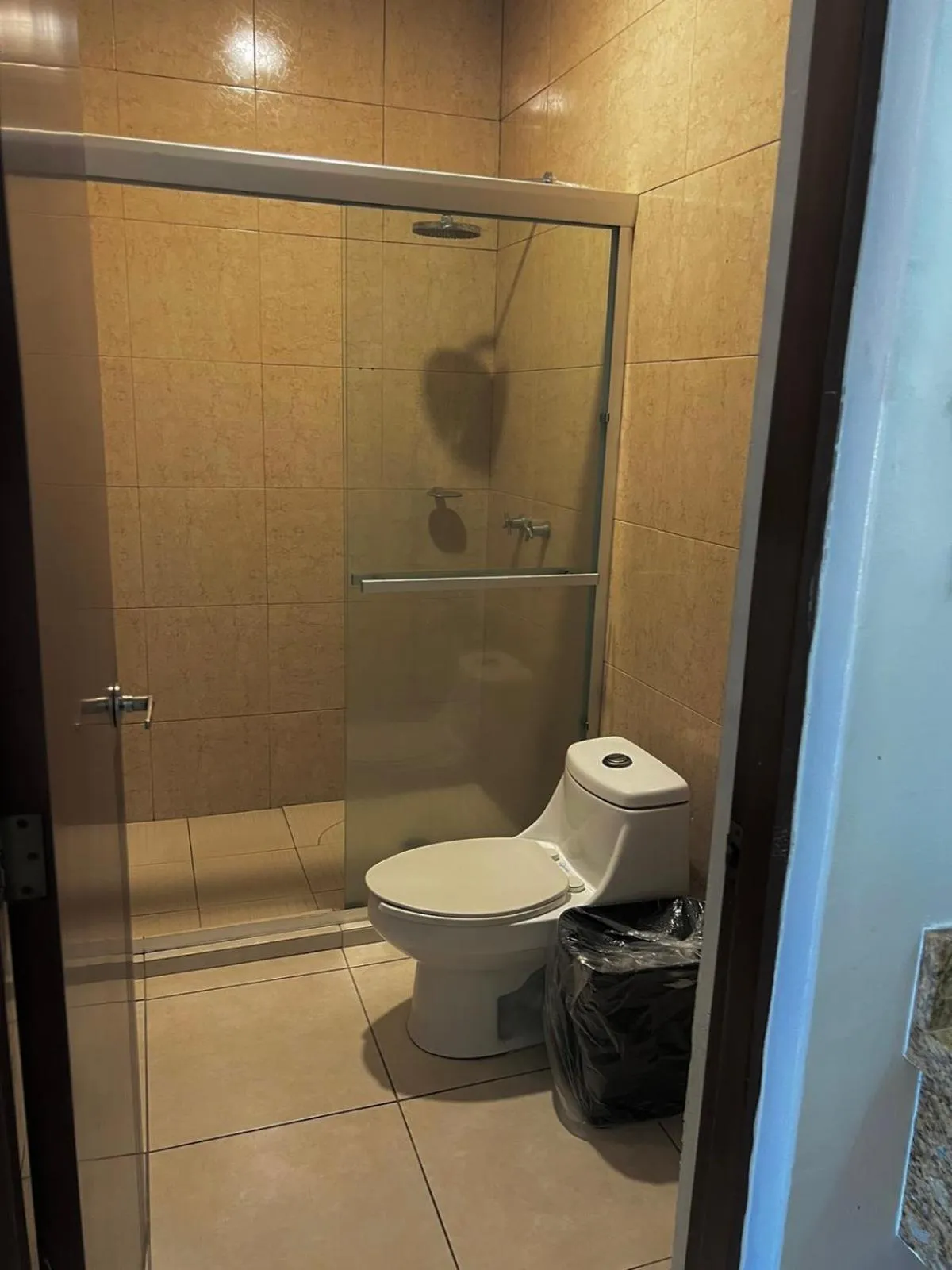 Shower in Hotel Maioris Guadalajara