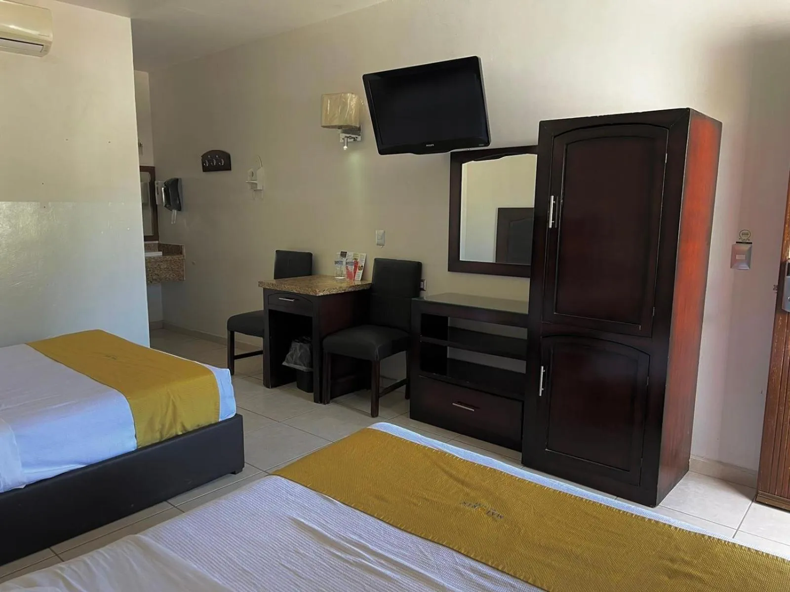 Bed in Hotel Maioris Guadalajara