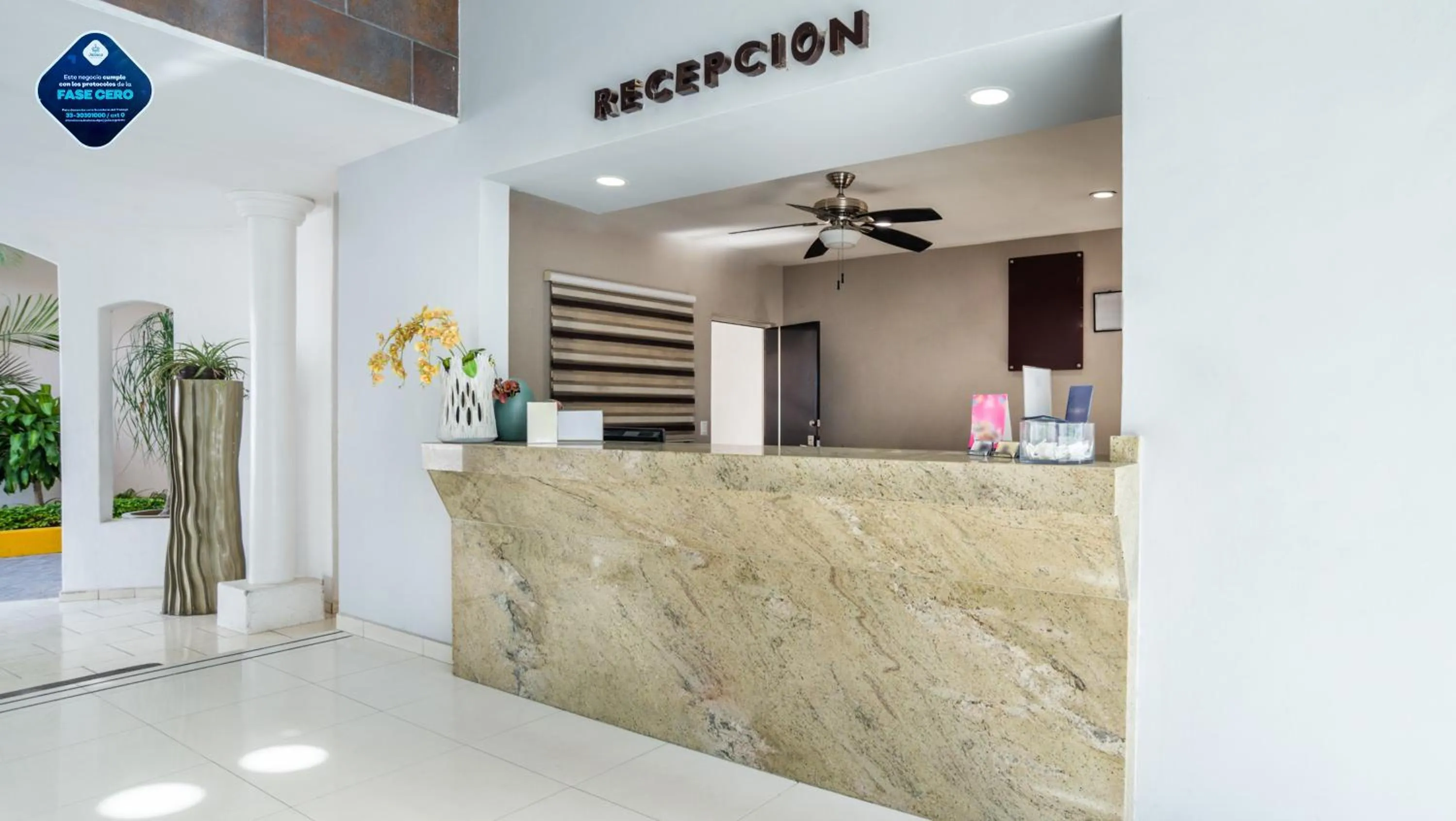 Lobby or reception in Hotel Maioris Guadalajara