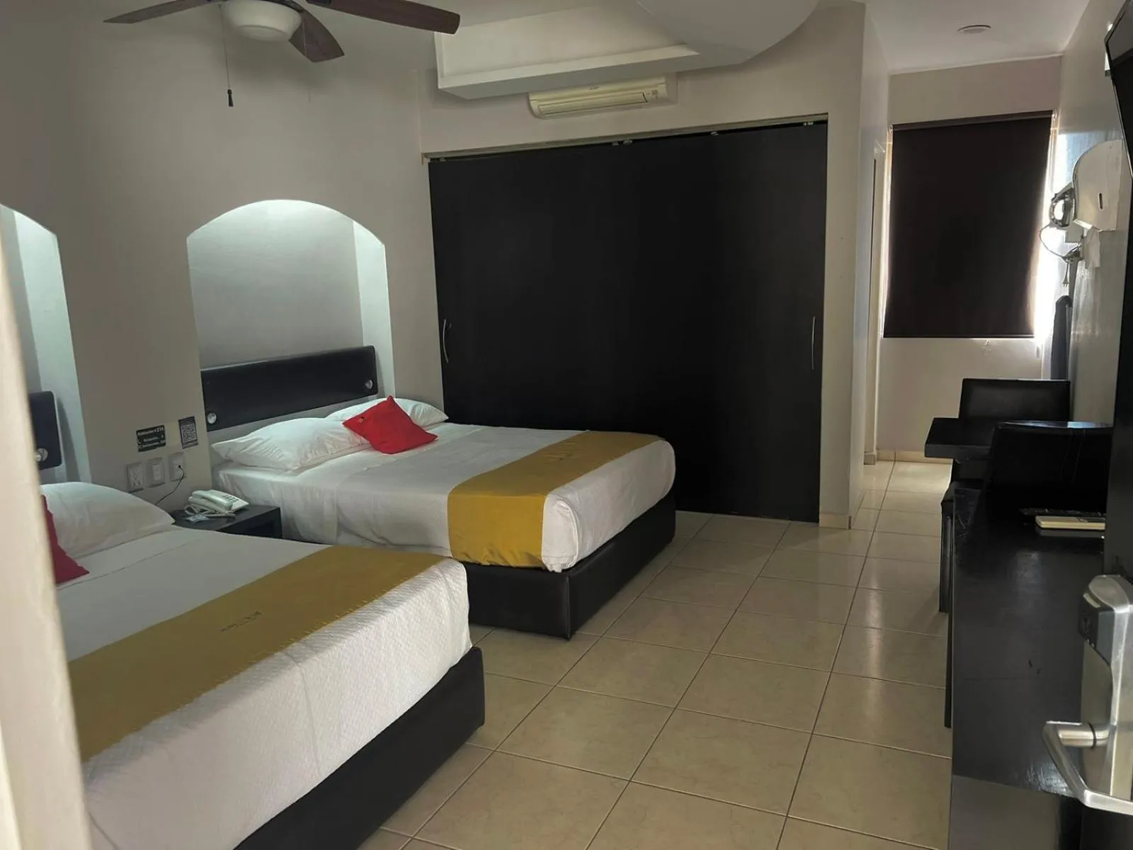 Bed in Hotel Maioris Guadalajara