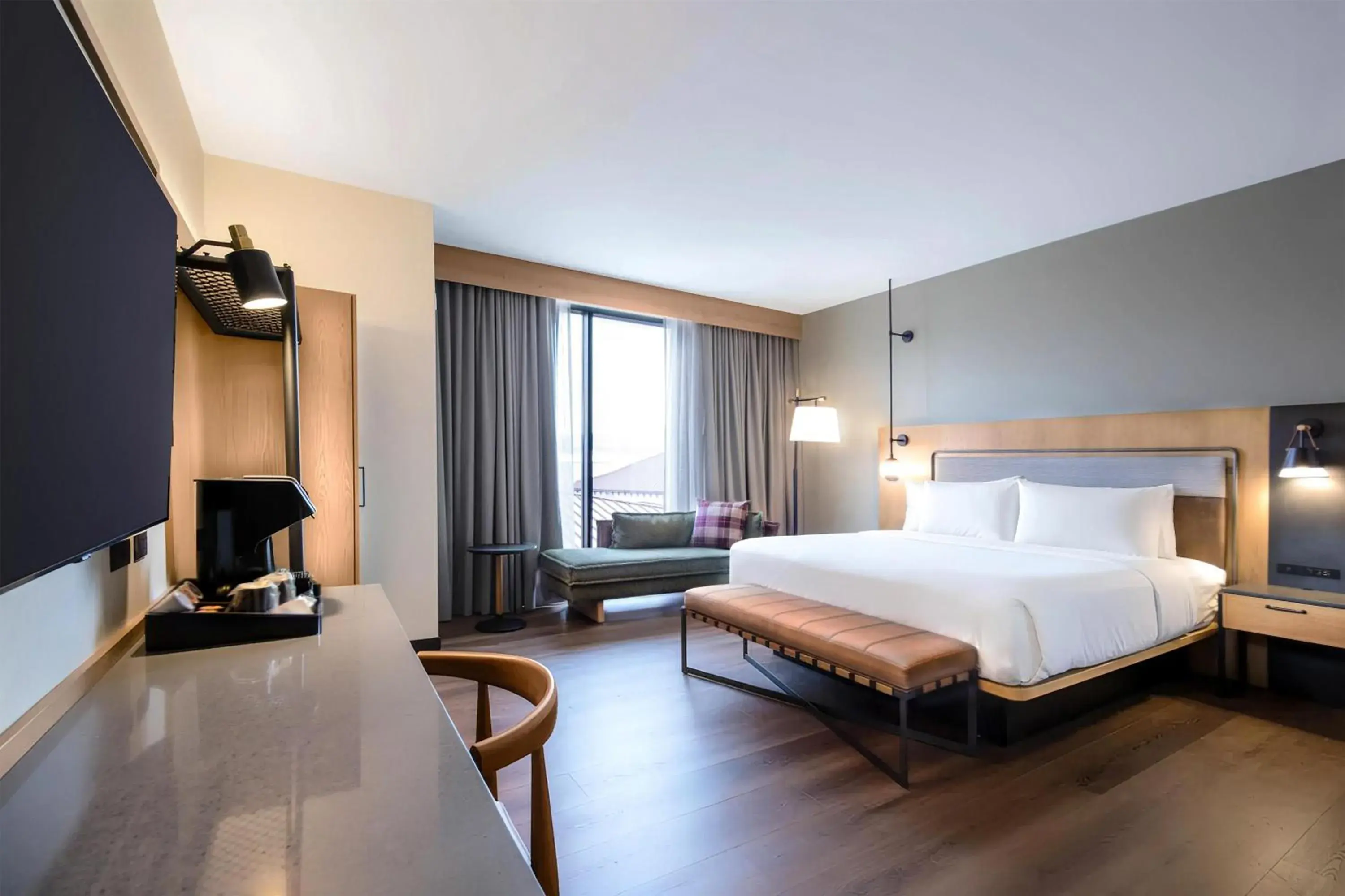 Bed in The Key Hotel Dubuque, Tapestry Collection By Hilton Bed in The Key Hotel Dubuque, Tapestry Collection By Hilton