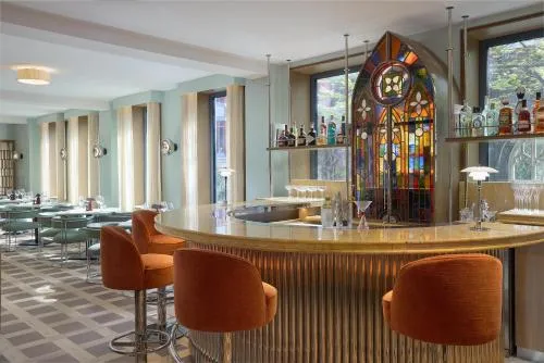 Restaurant/places to eat in The Derby London City, Curio Collection By Hilton
