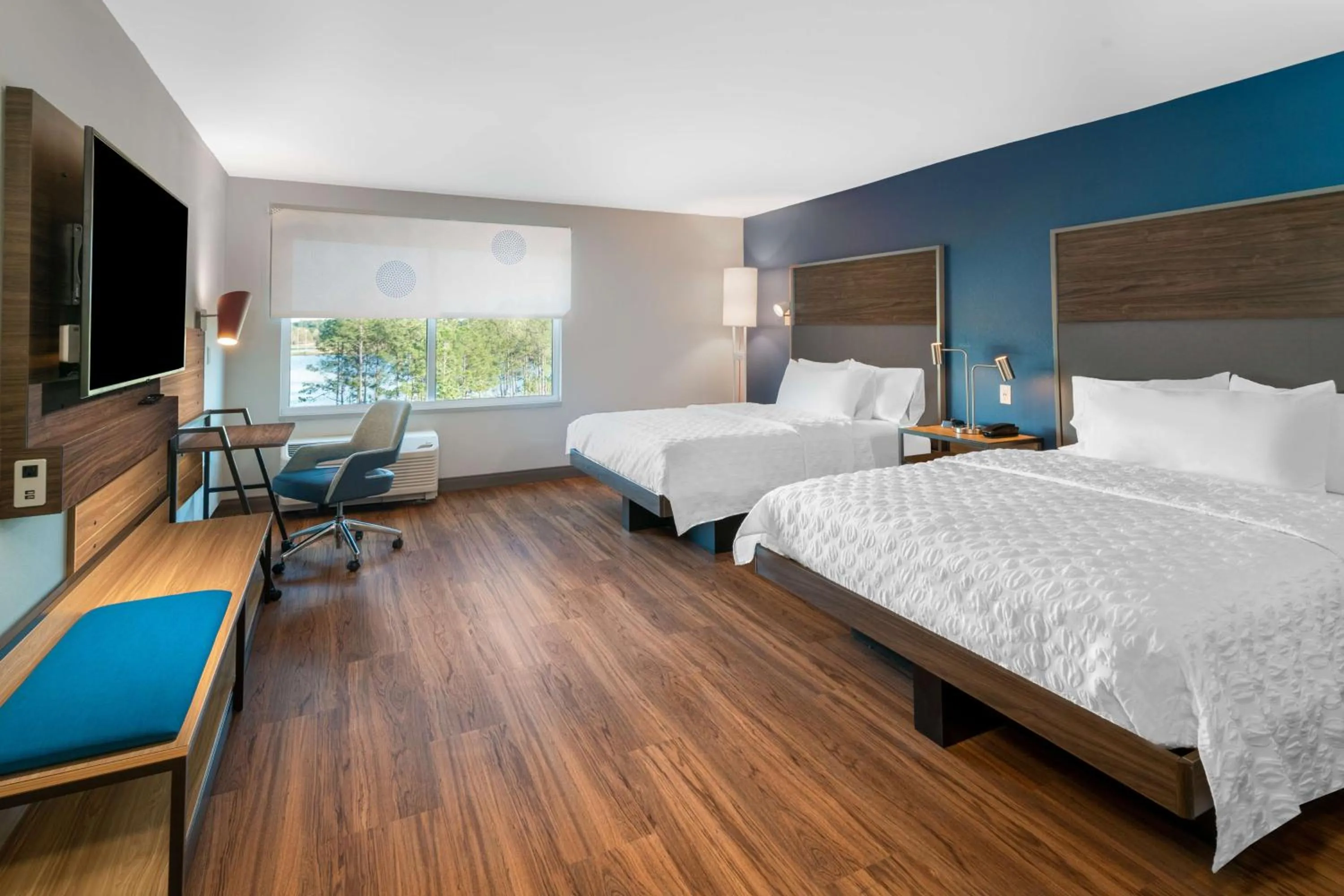 Bedroom, Bed in Tru By Hilton Savannah Airport
