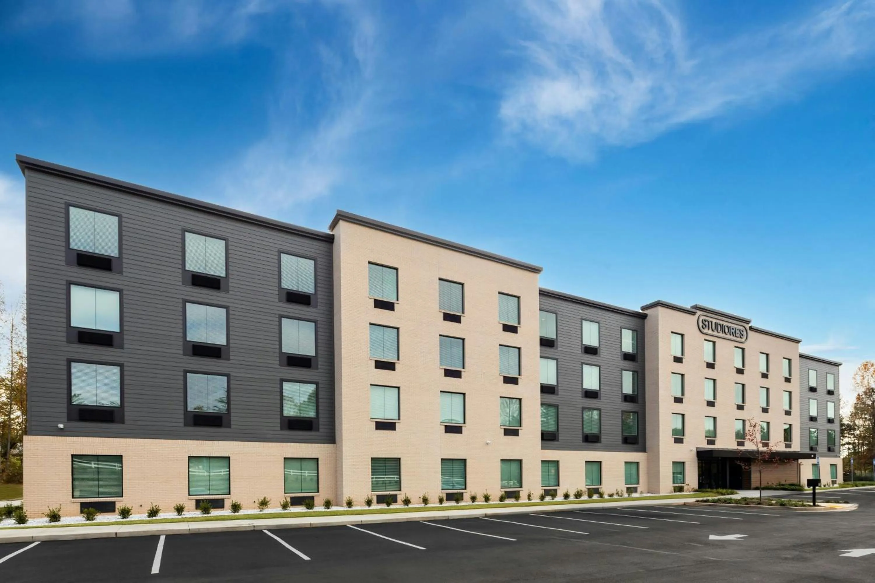 Property building in StudioRes by Marriott Newnan