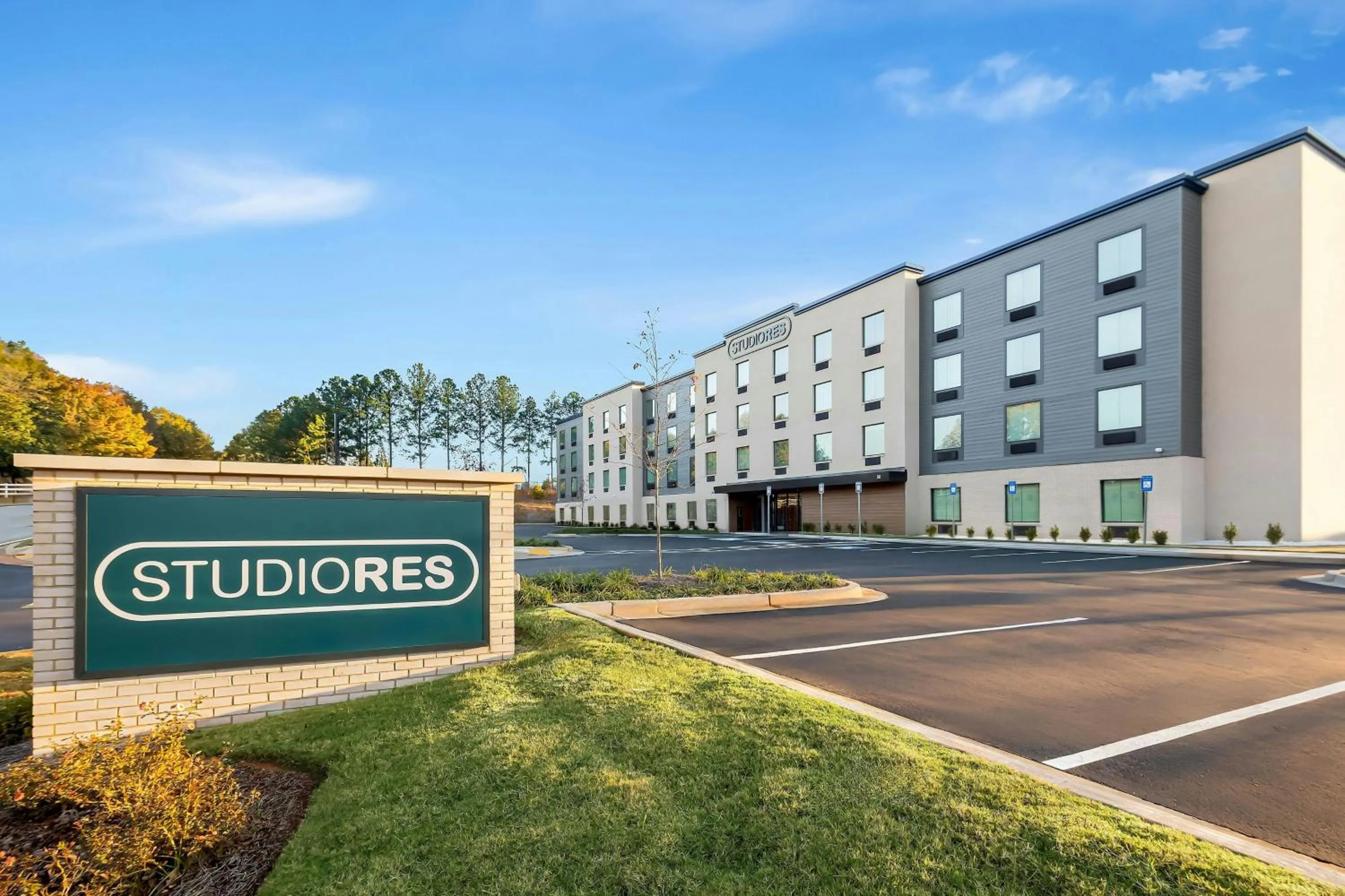 Property building in StudioRes by Marriott Newnan