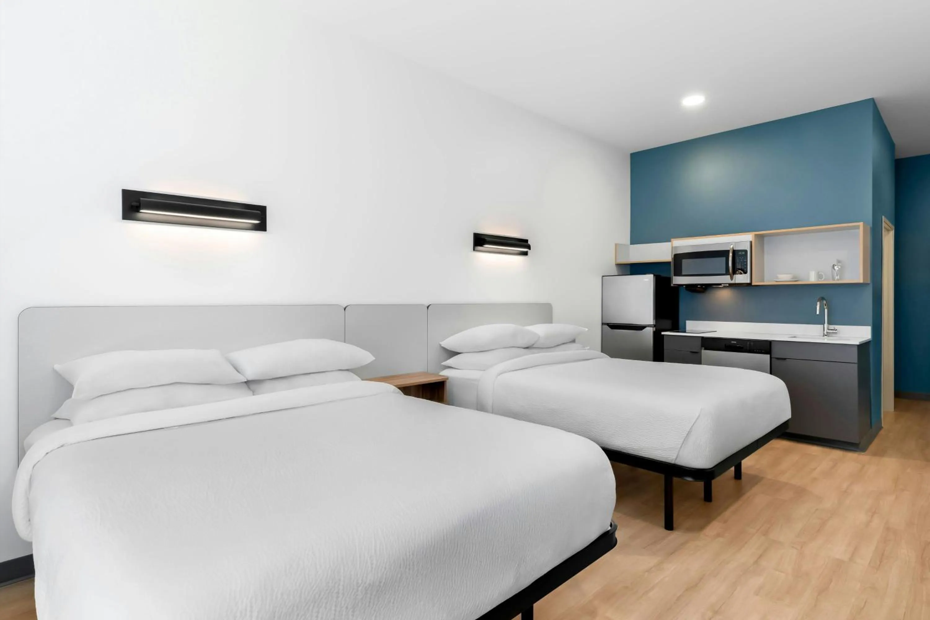 Photo of the whole room, Bed in StudioRes by Marriott Newnan