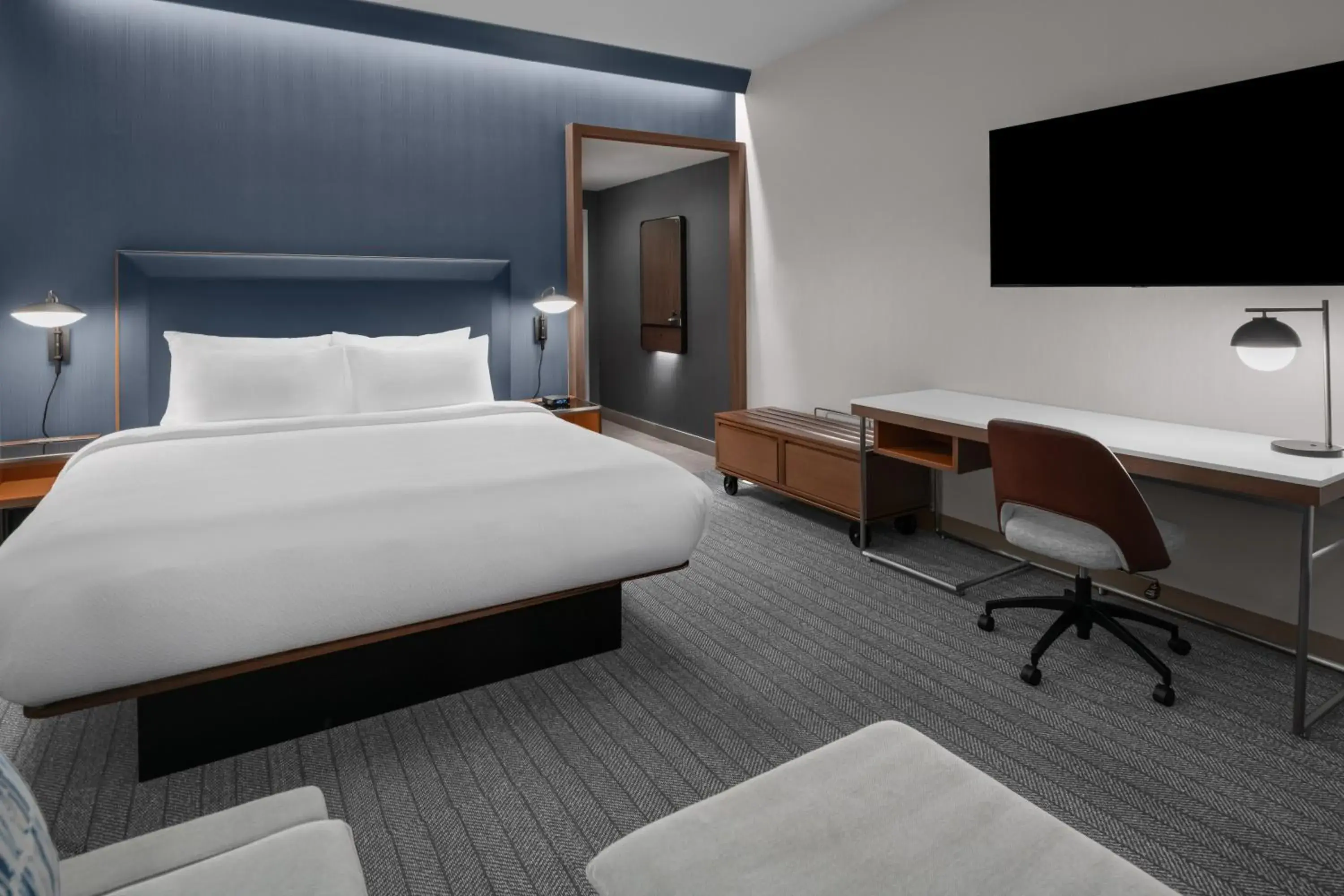 Standard King Room in Courtyard by Marriott Woodland Standard King Room in Courtyard by Marriott Woodland