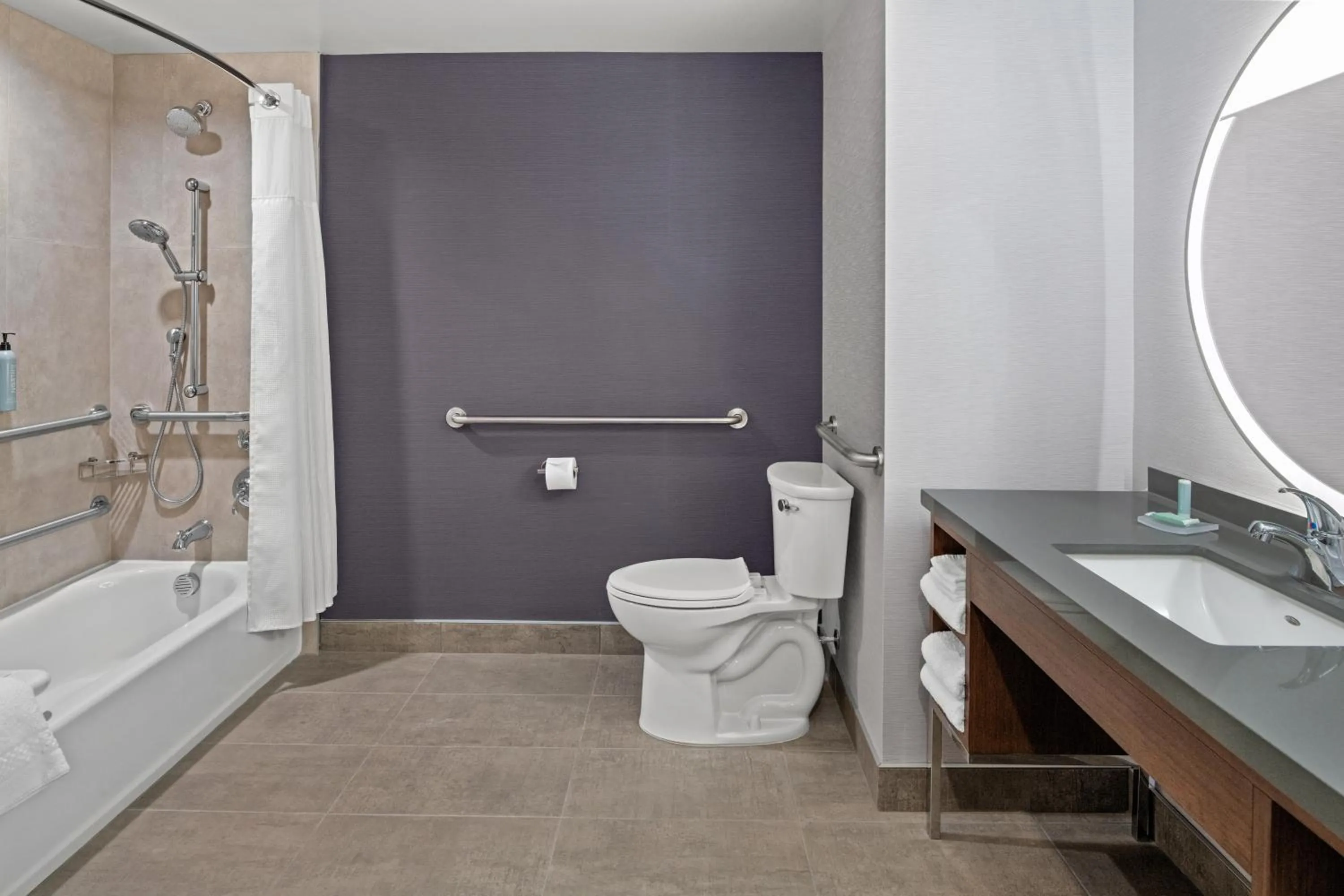 Courtyard by Marriott Woodland