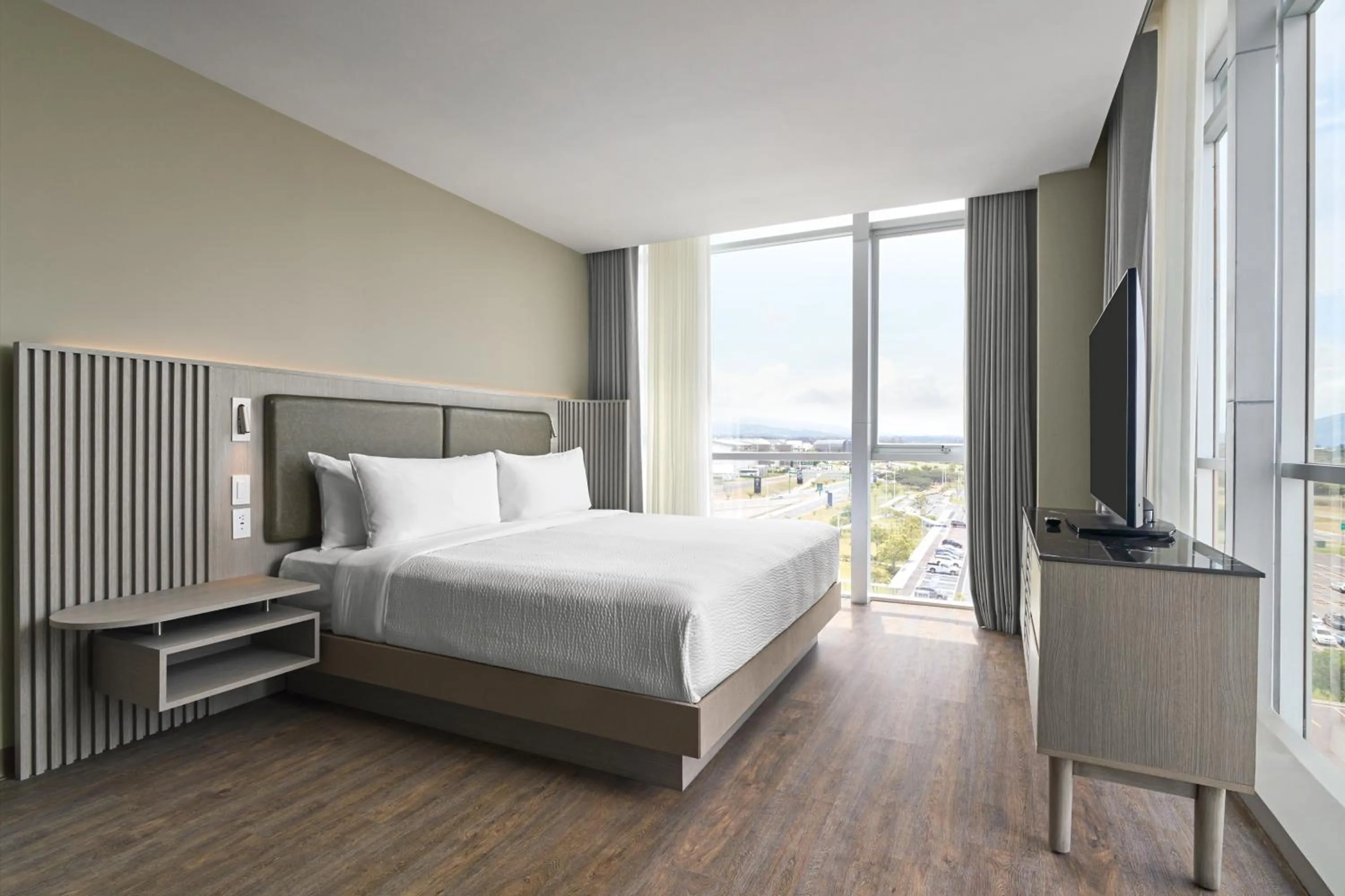 Bed in Courtyard by Marriott Quito Airport