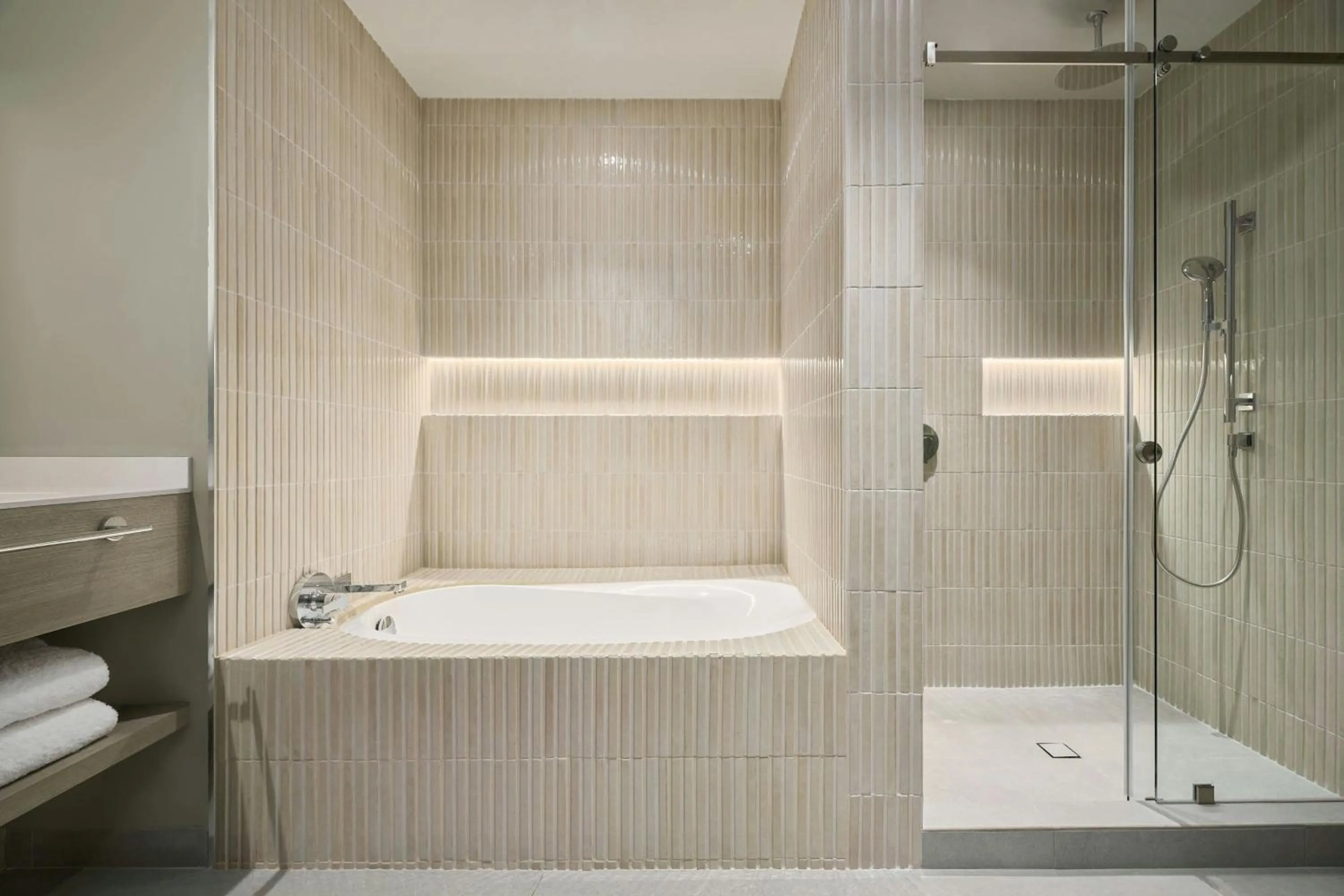 Bathroom in Courtyard by Marriott Quito Airport