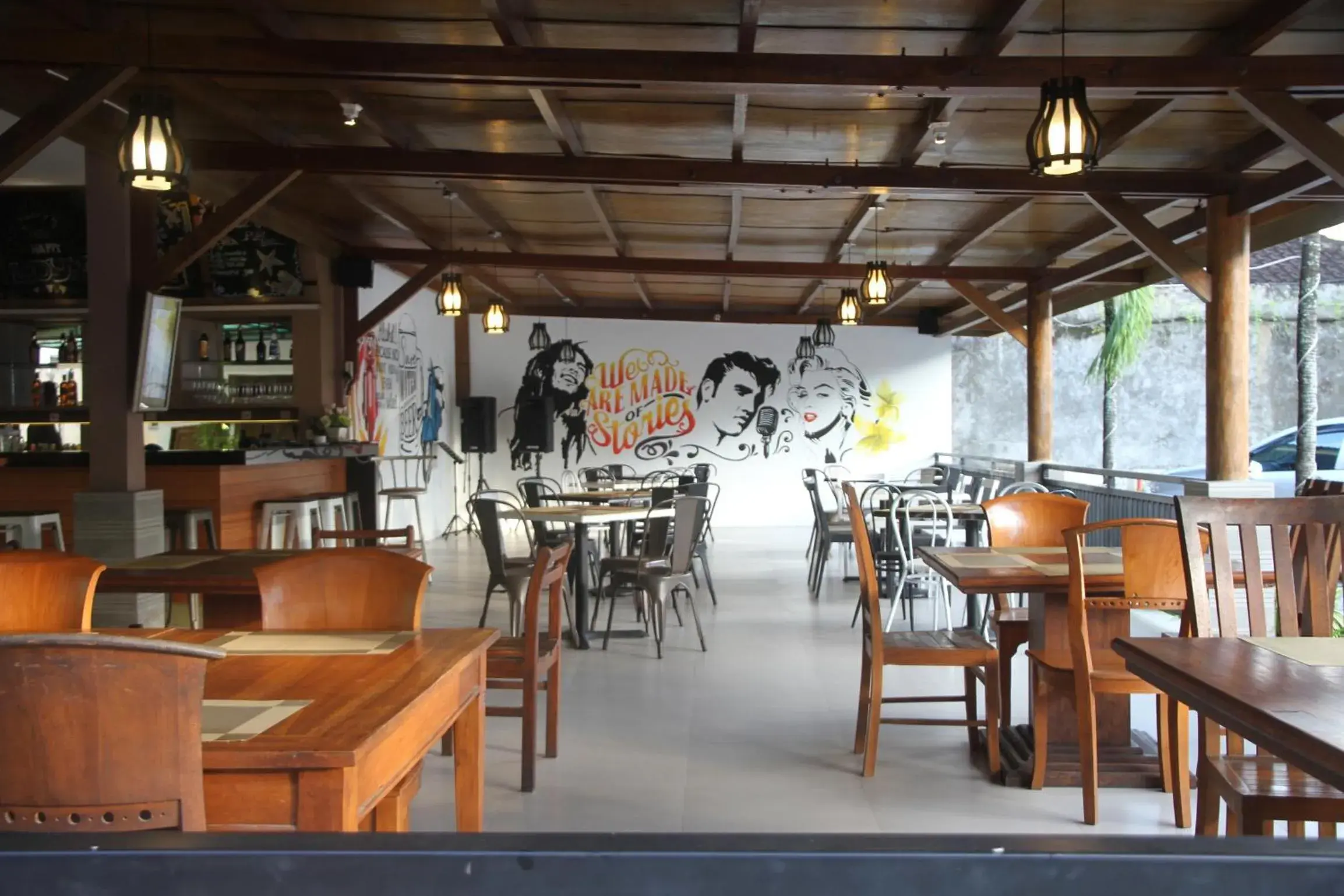 Restaurant/places to eat in Puri Senggigi Hotel Restaurant/places to eat in Puri Senggigi Hotel