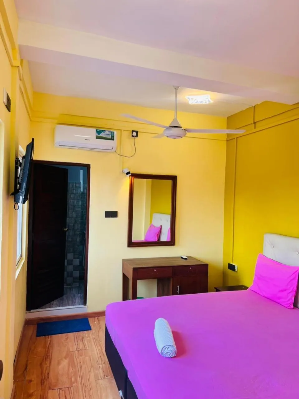 Bed in Metro City Hotel