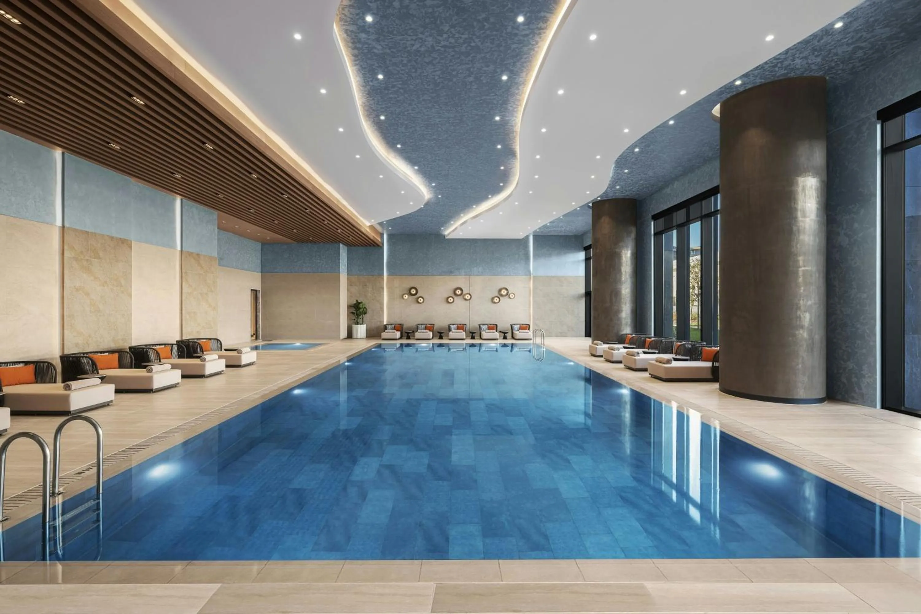 Swimming pool in Marriott Executive Apartments Istanbul Tema World