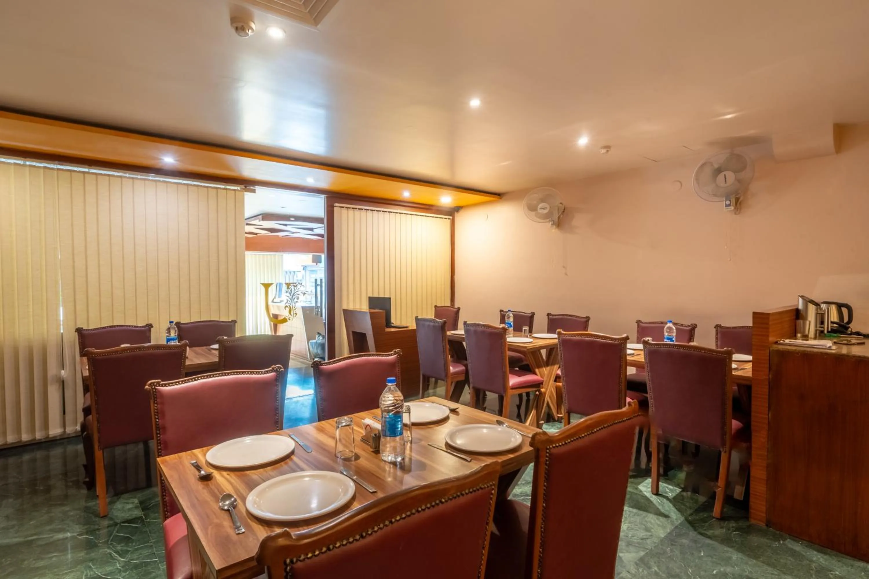 Restaurant/places to eat in Uddhav Vilas A Family Hotel