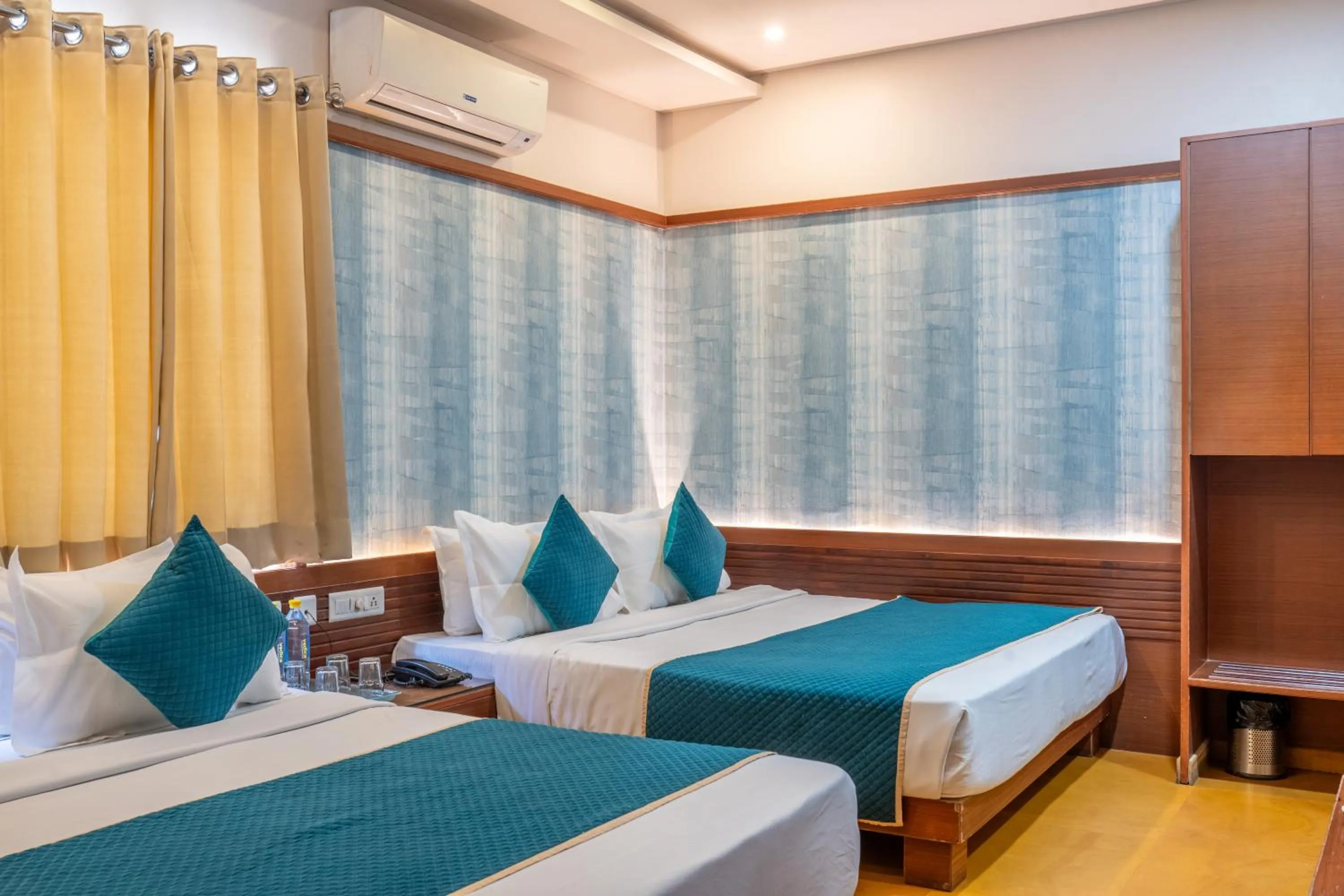 Bedroom, Bed in Uddhav Vilas A Family Hotel