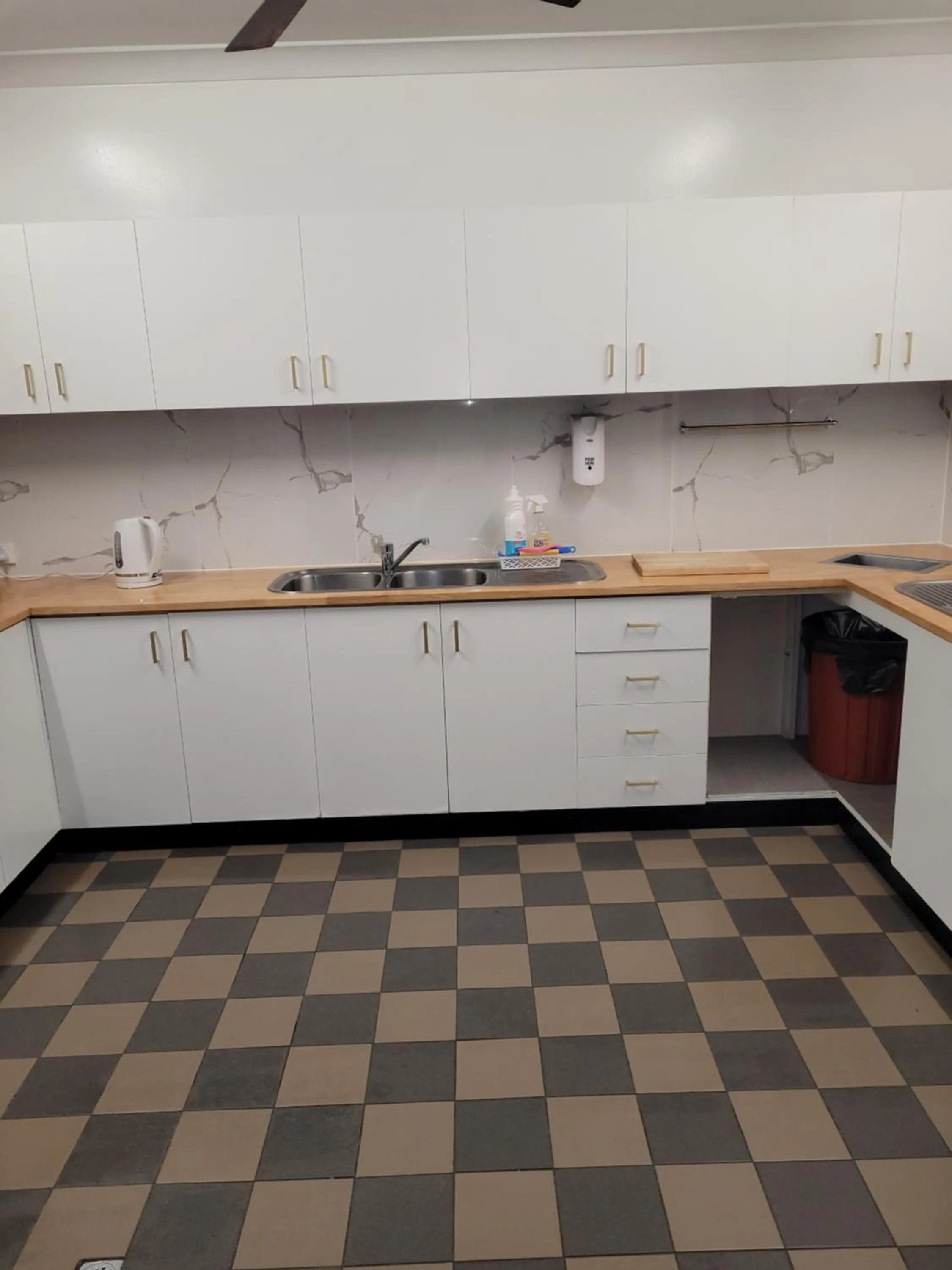 kitchen in Travellers Paradise