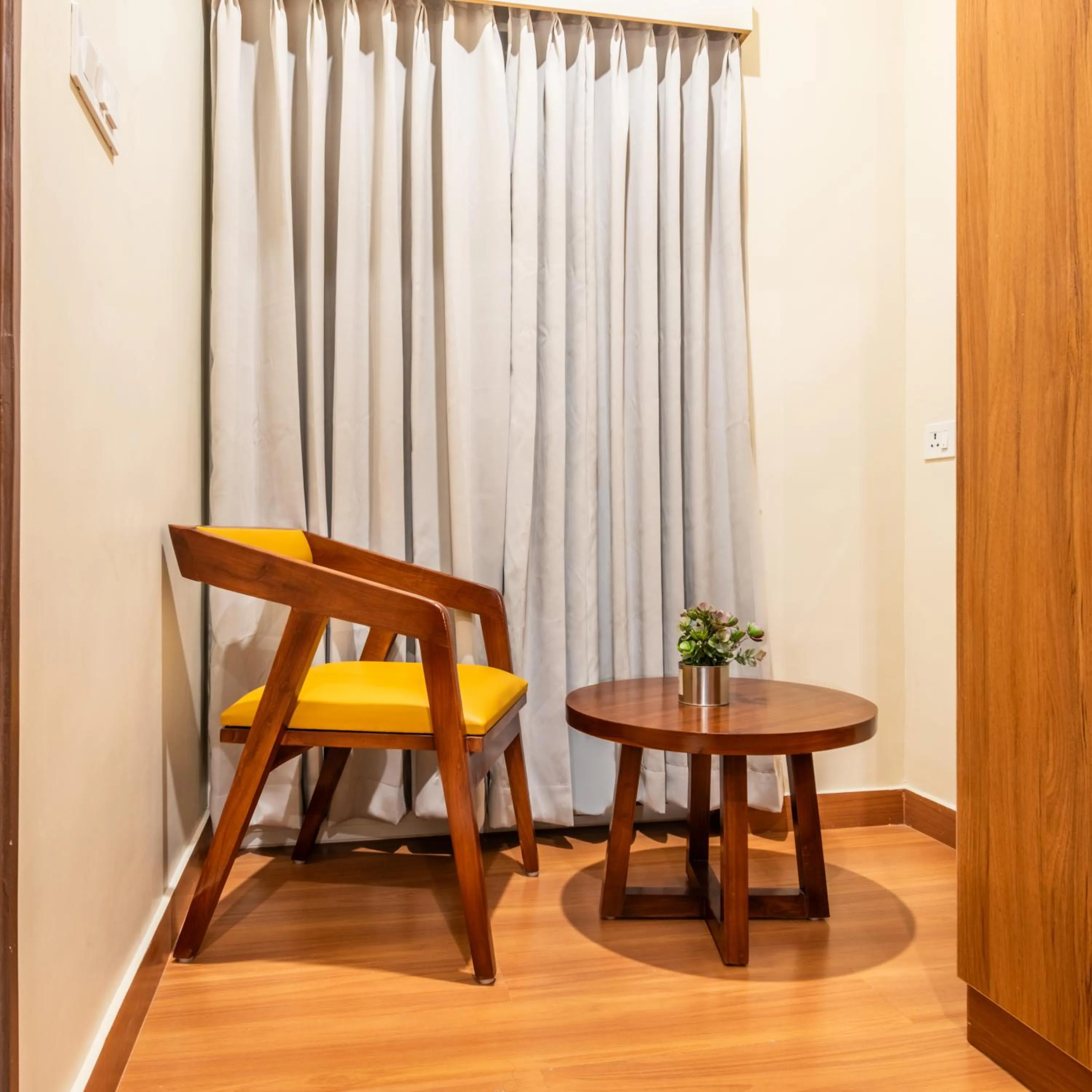 Seating area in Hotel Vaari Vista By Bestinn Leisure