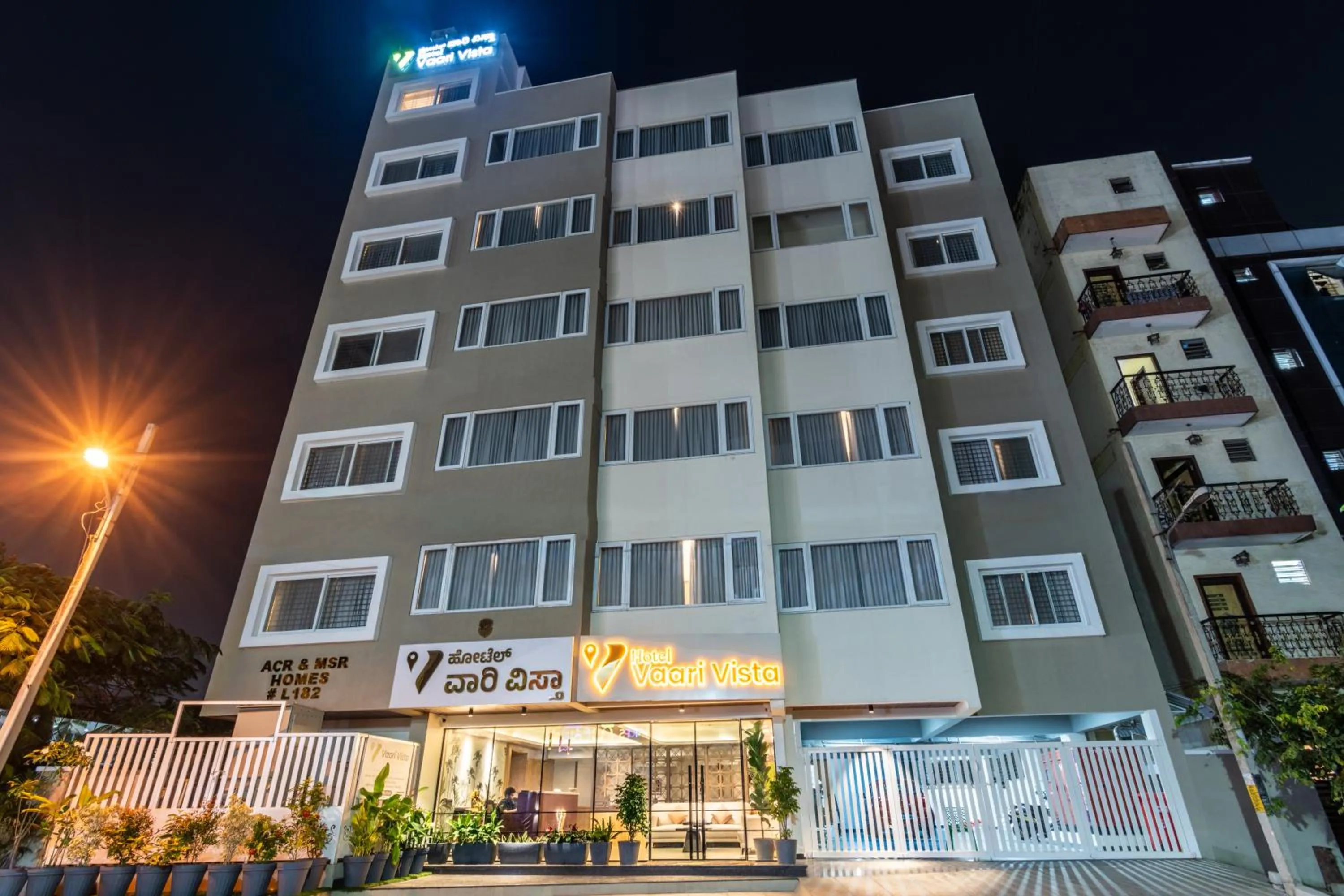 Facade/entrance in Hotel Vaari Vista By Bestinn Leisure