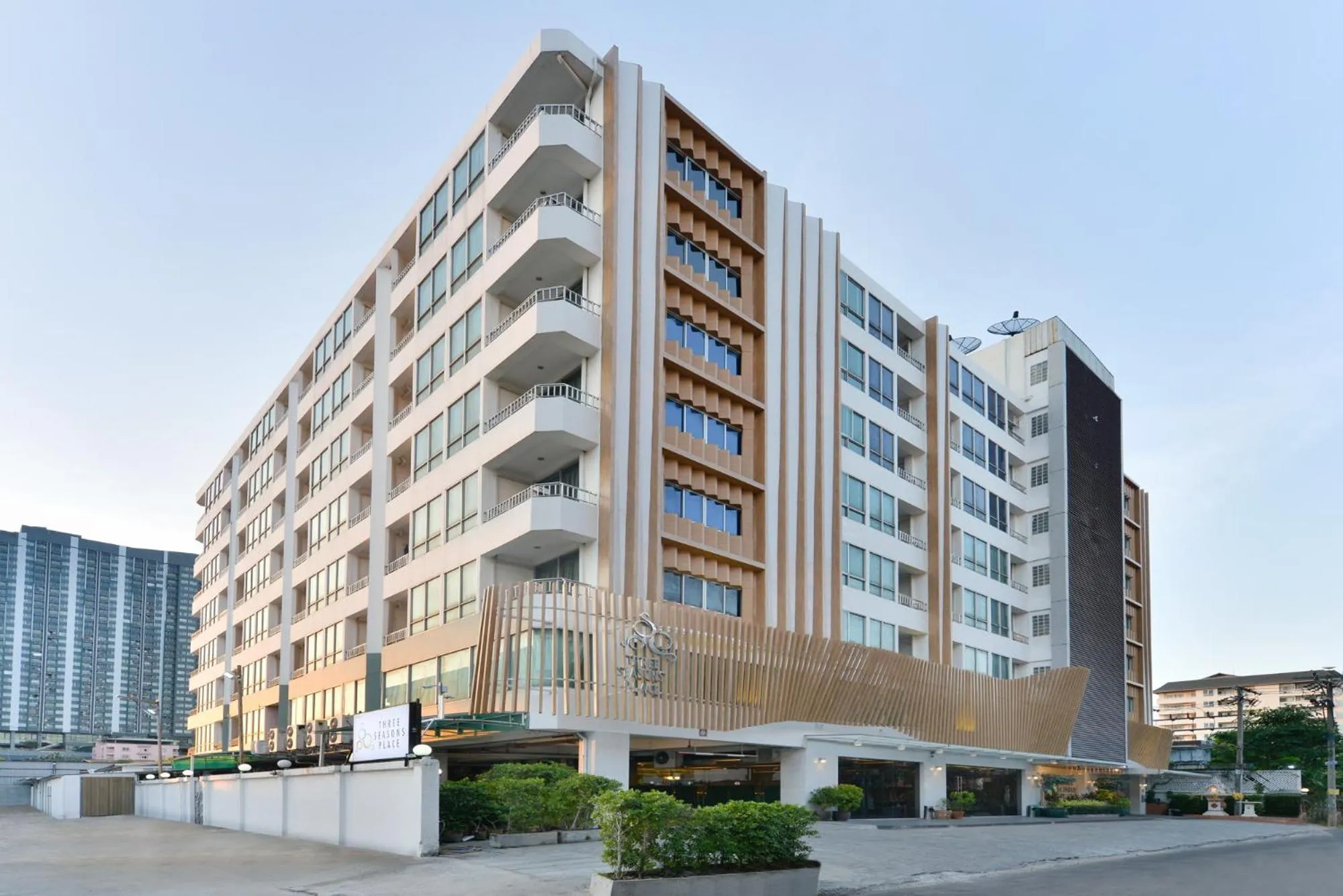 Three Seasons Bangkok