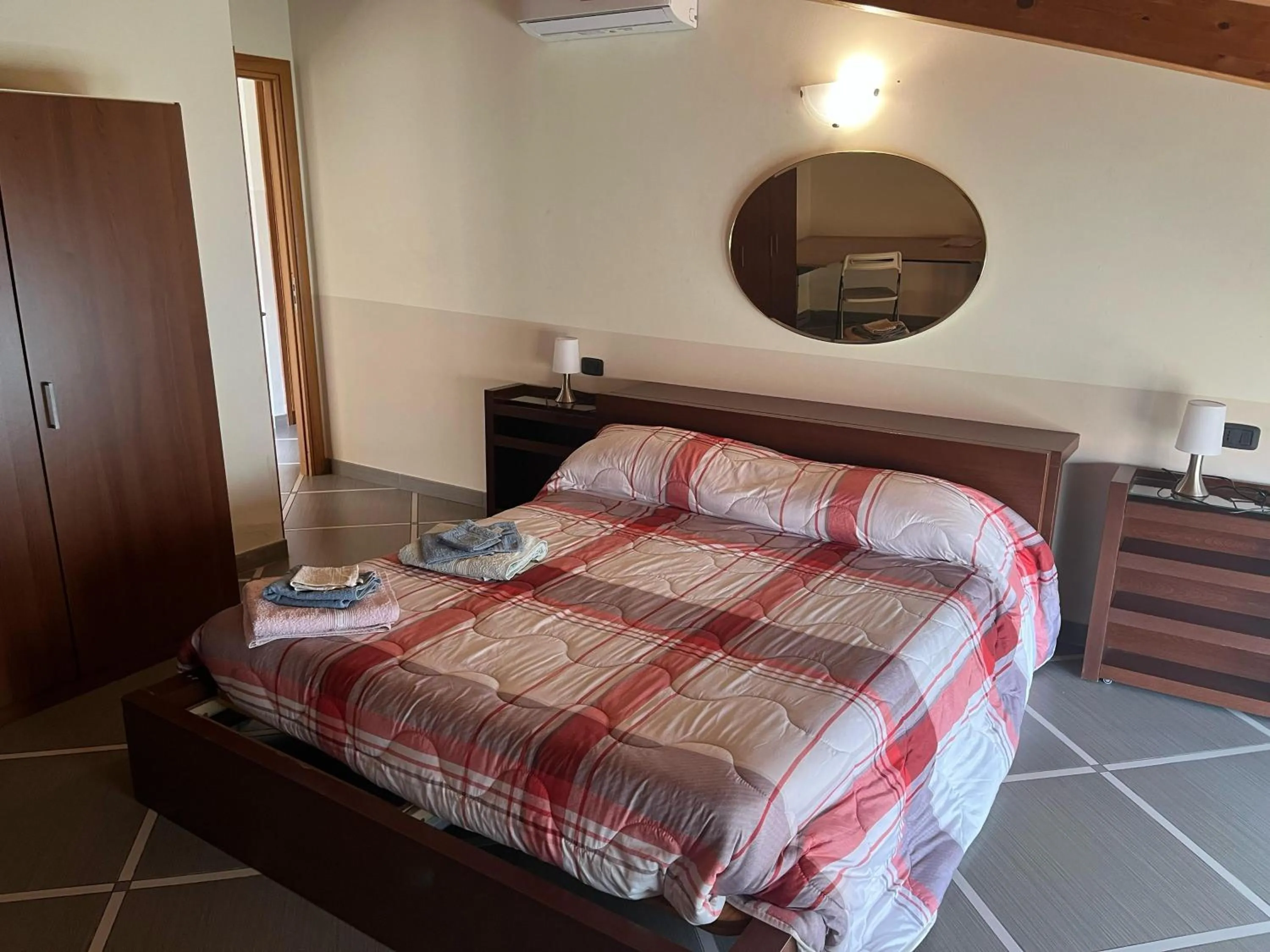 Bed in Appartamento via Giorgio Canale 72