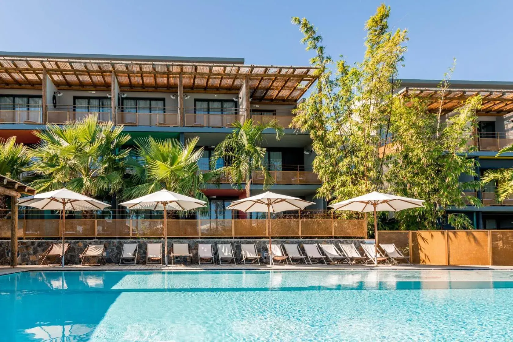 Property building in Dina Morgabine Saint Gilles Property building in Dina Morgabine Saint Gilles