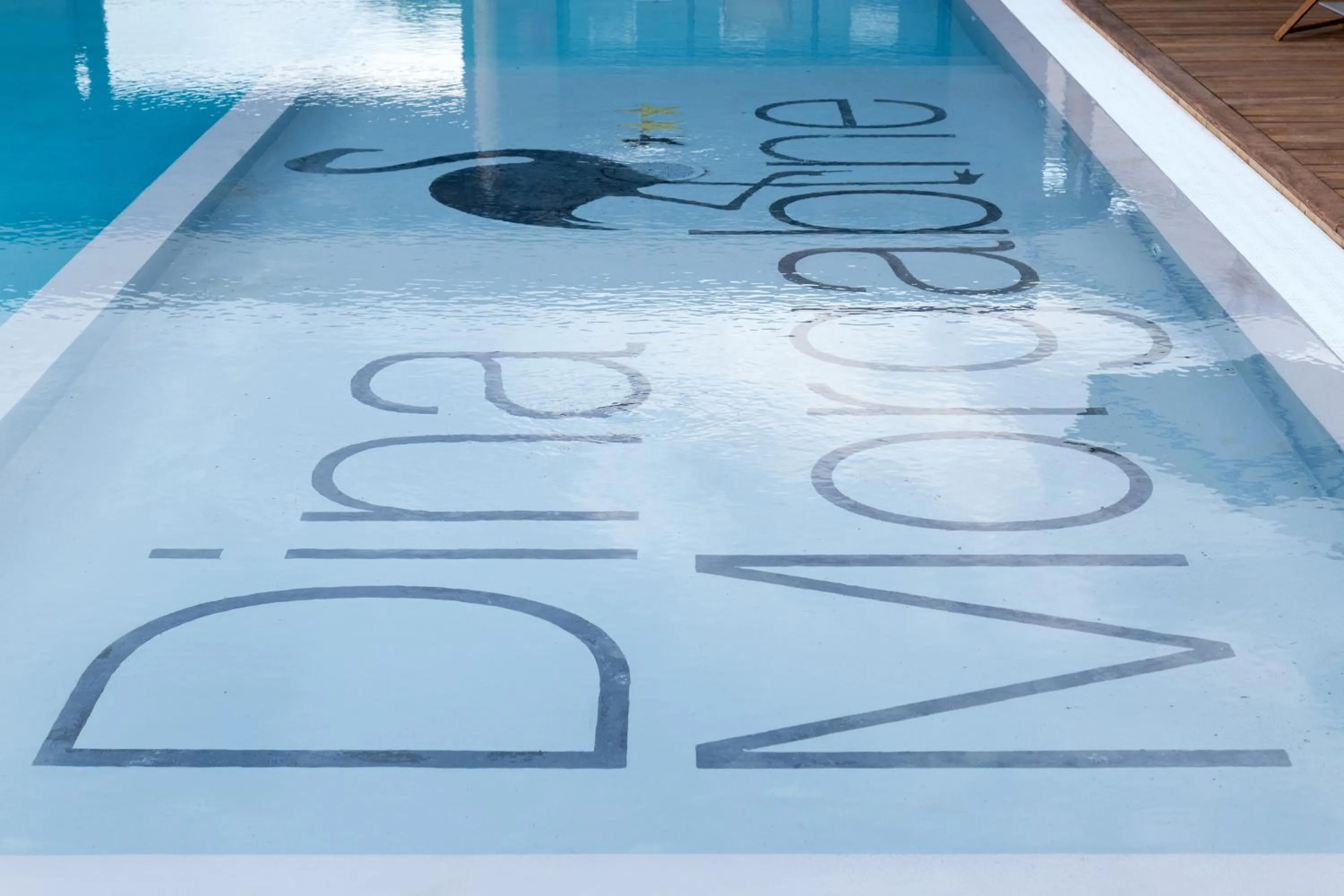 Swimming pool in Dina Morgabine Saint Gilles