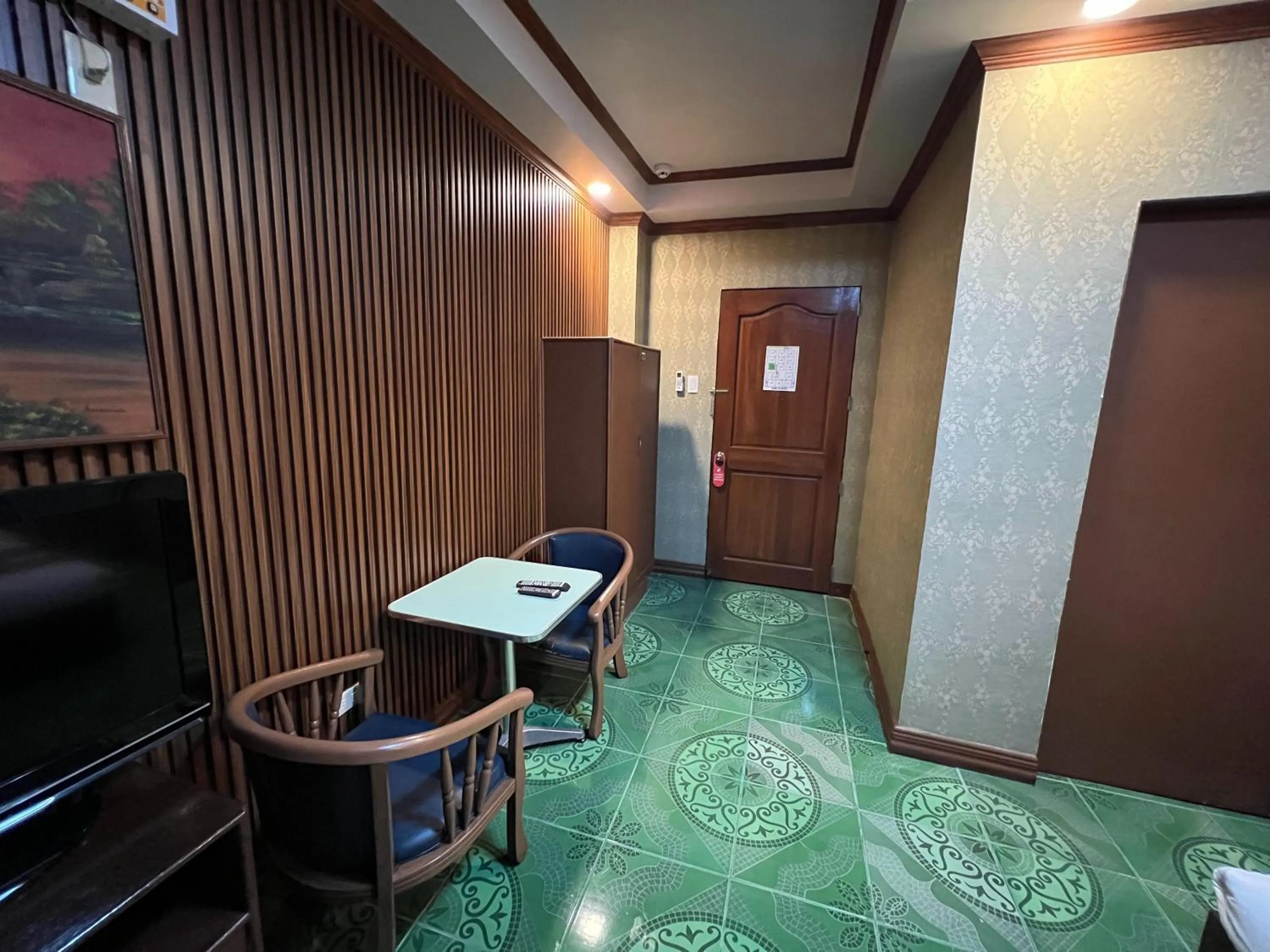 Seating area in Rossa Hotel