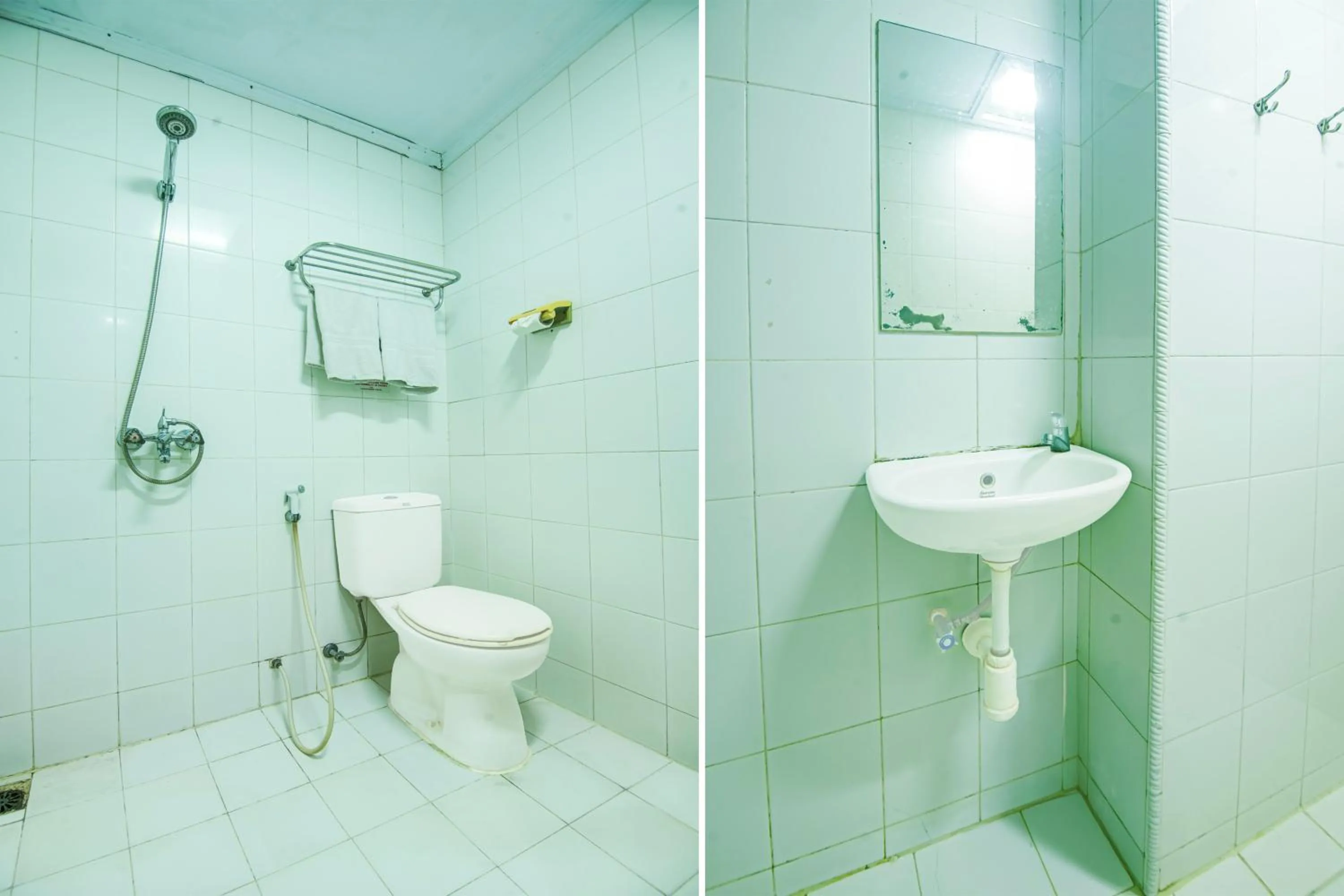 Bathroom in Hotel O Makassar near Pantai Losari formerly Hotel Tiara Sari