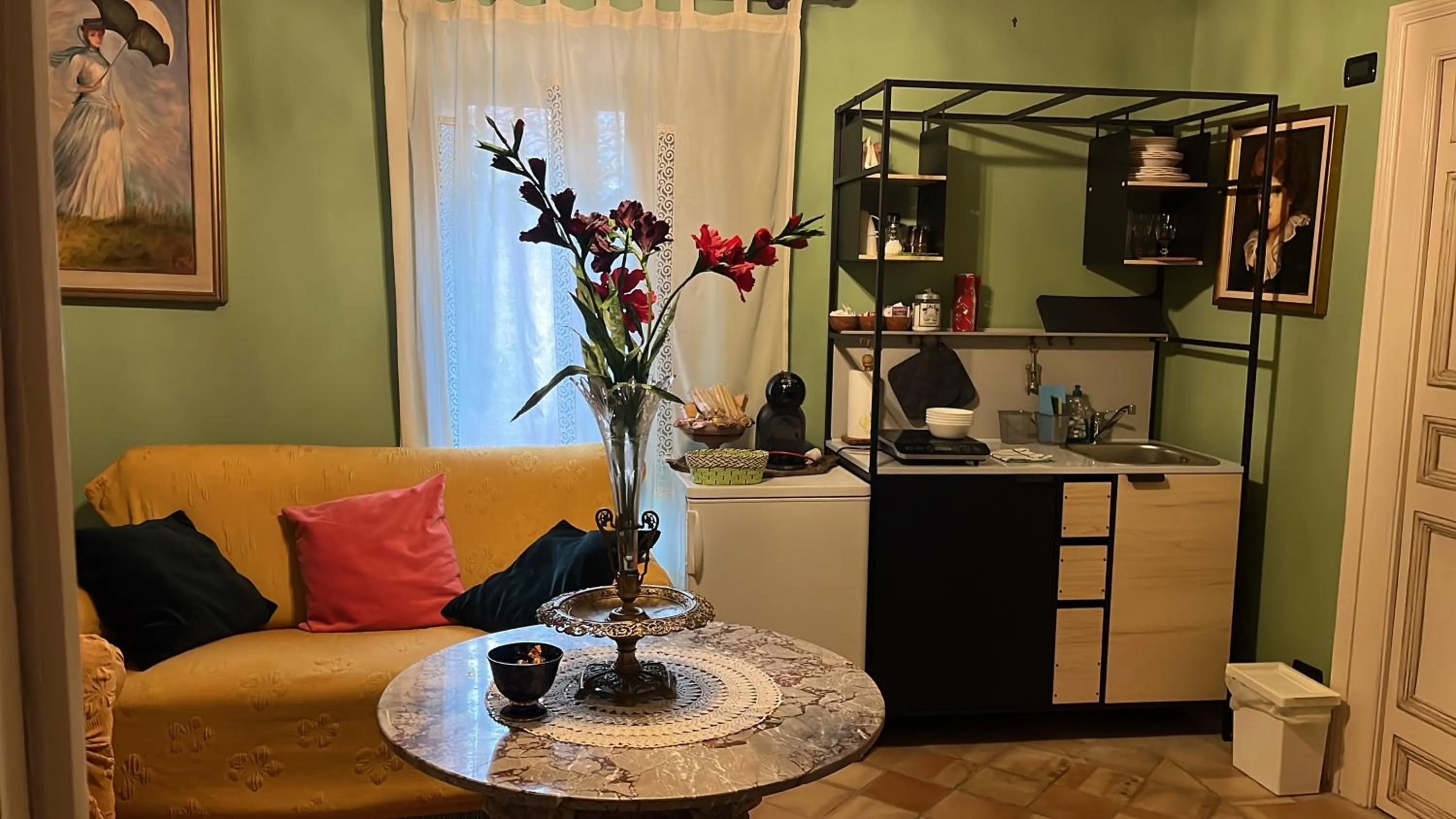 Kitchen or kitchenette in Palazzo Cutrufelli