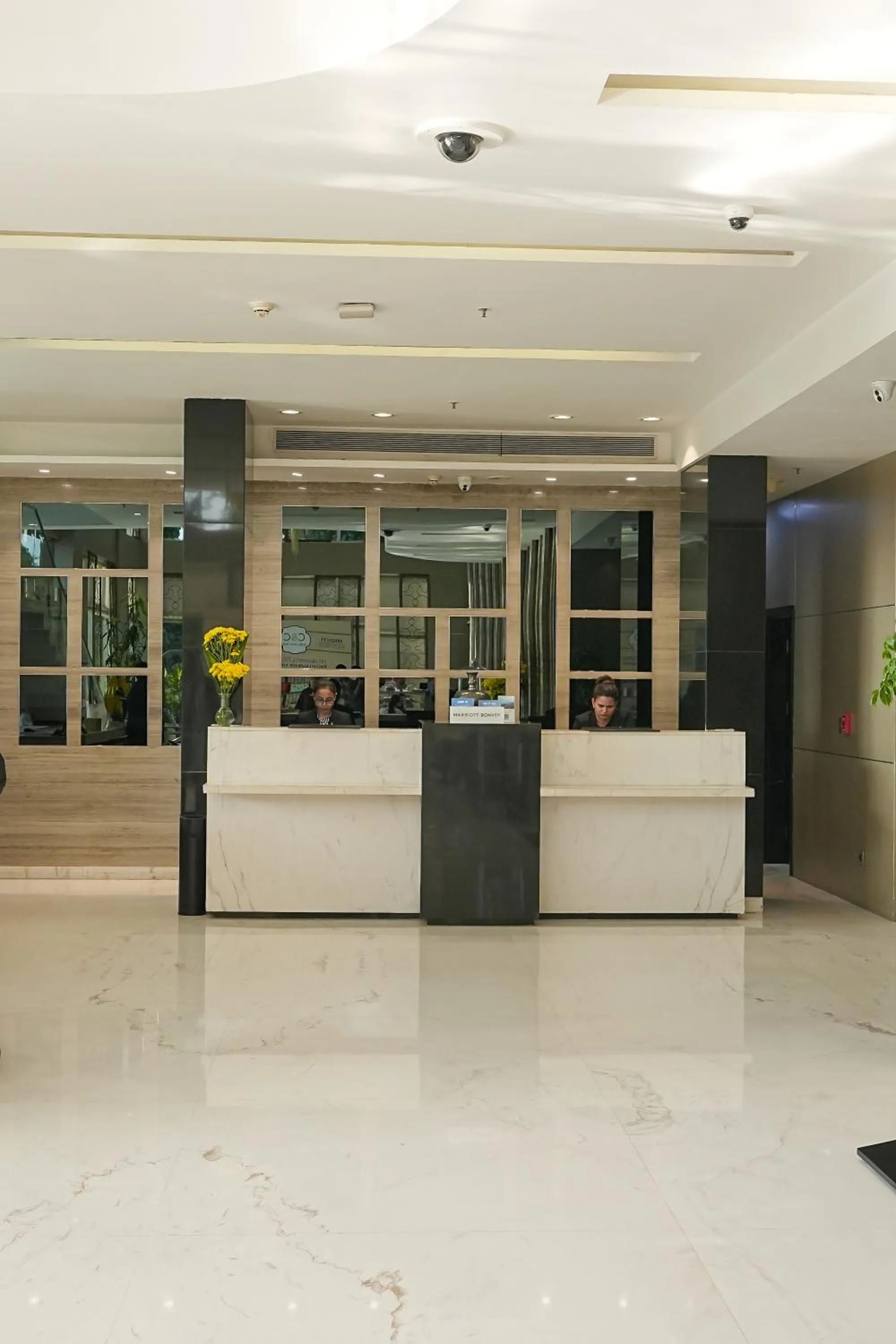 Lobby or reception in Renaissance Lucknow Hotel, Gomti Nagar