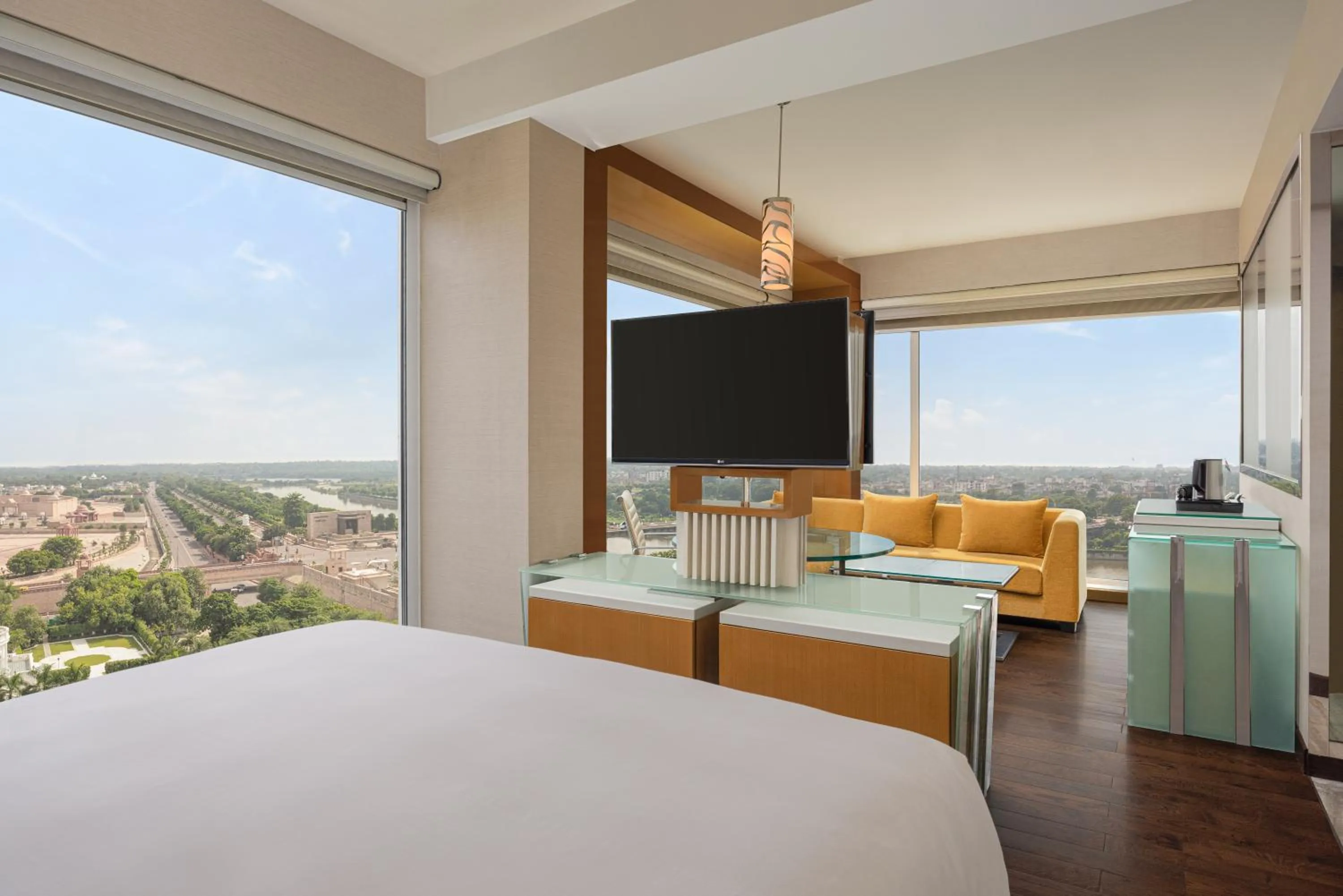 Bed in Renaissance Lucknow Hotel, Gomti Nagar