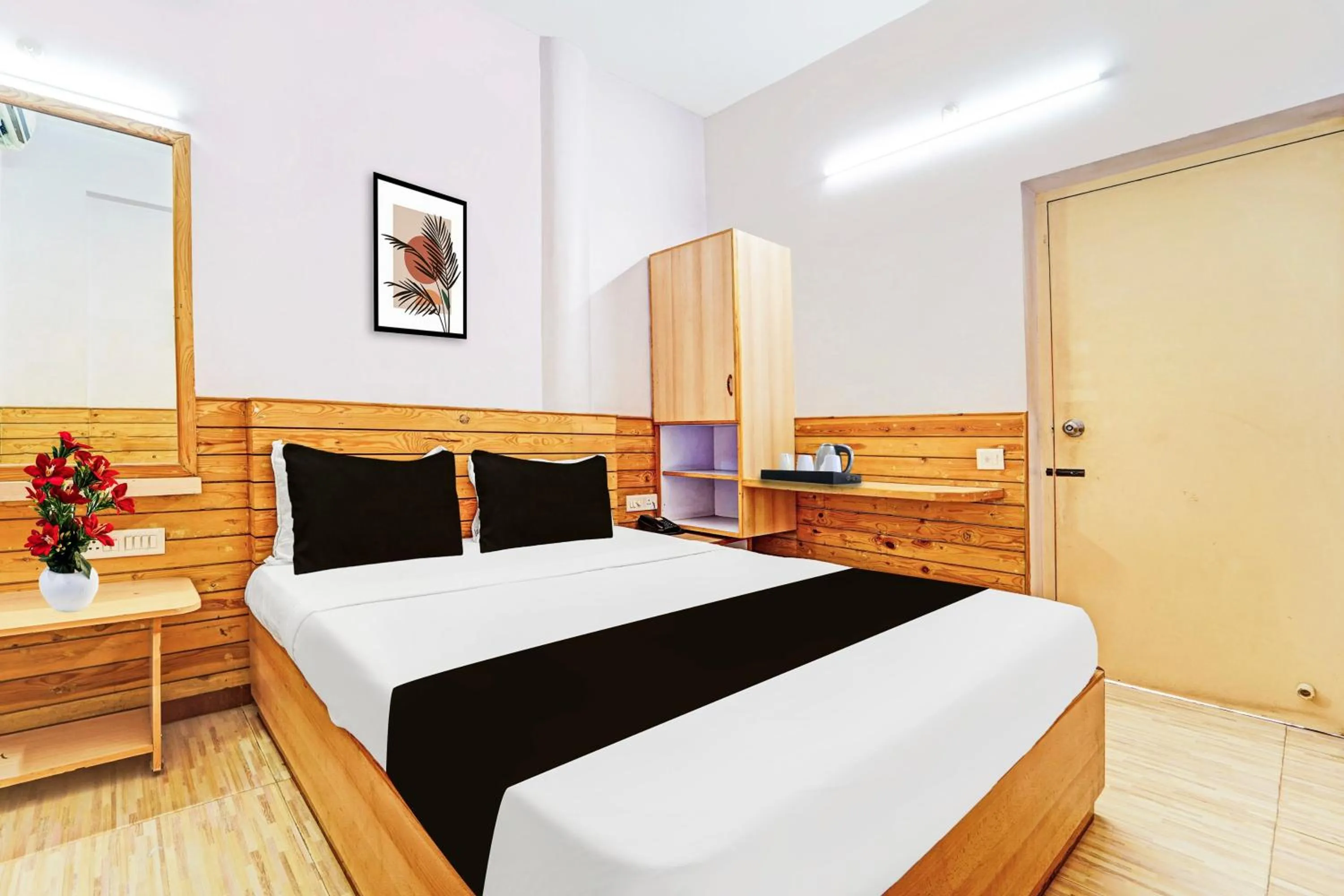 Bedroom, Bed in Super Hotel O Namakkal