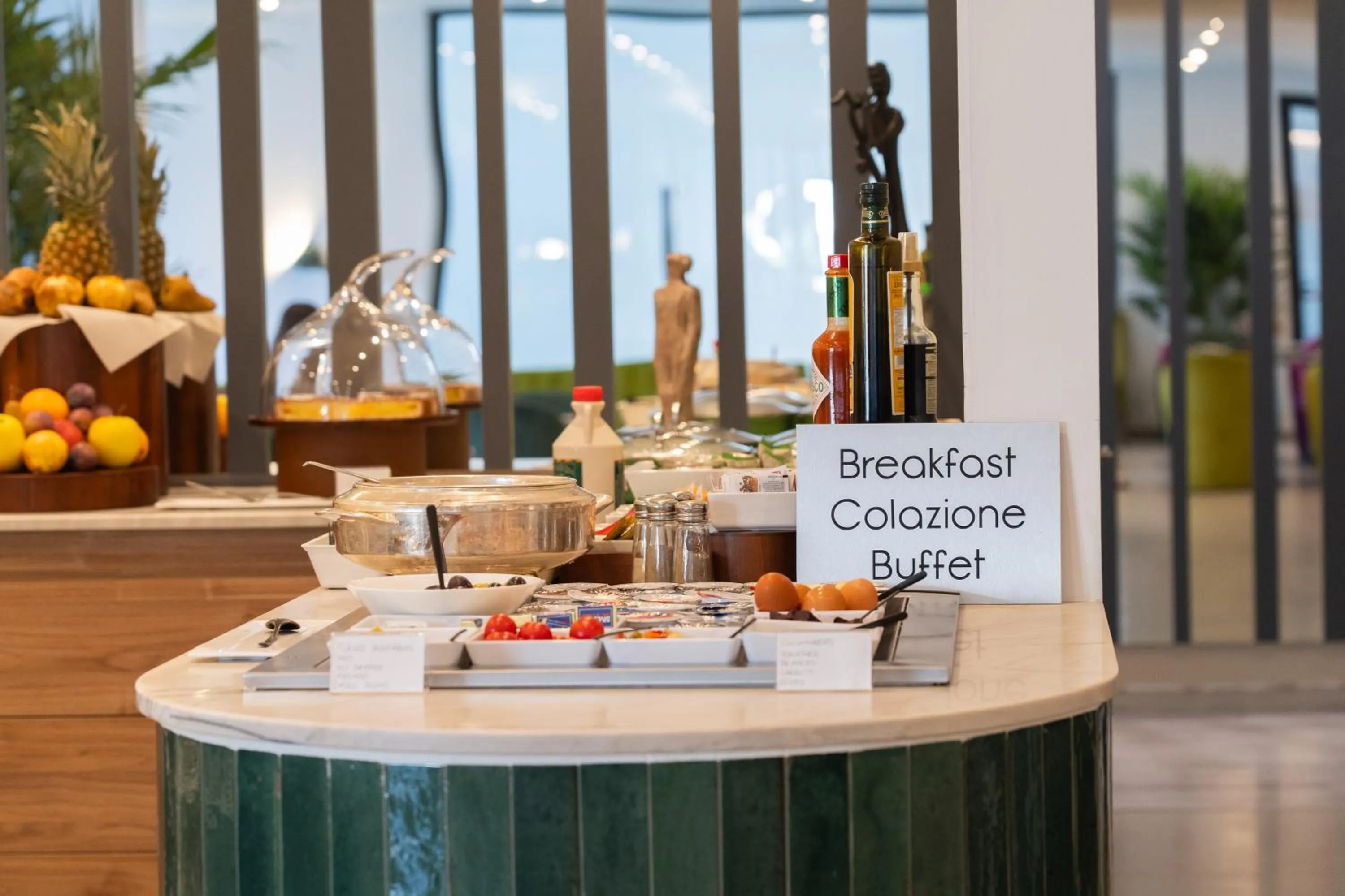 Lake & More Suite Hotel