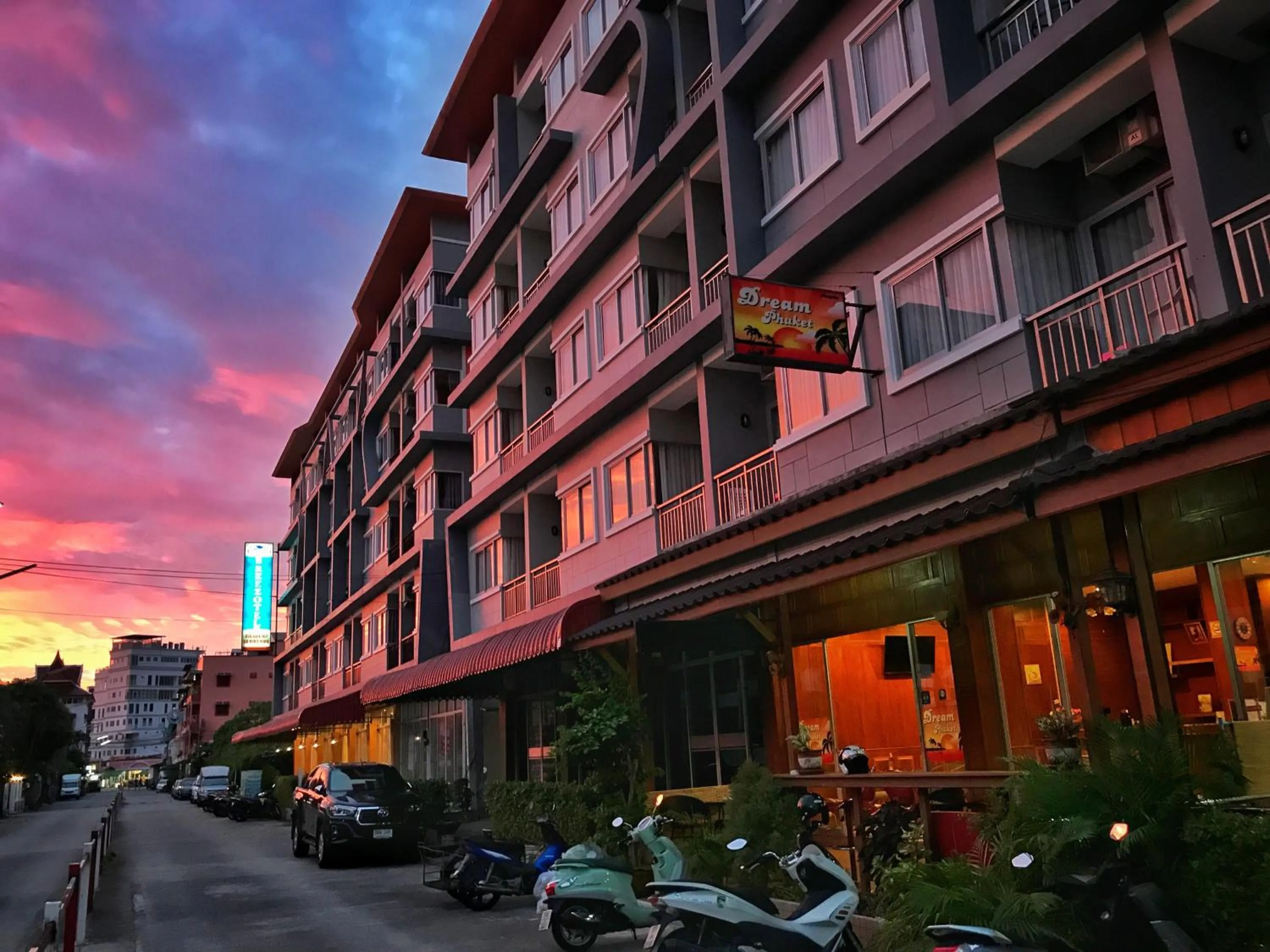 Property building in Tropical Sunset Hotel Patong