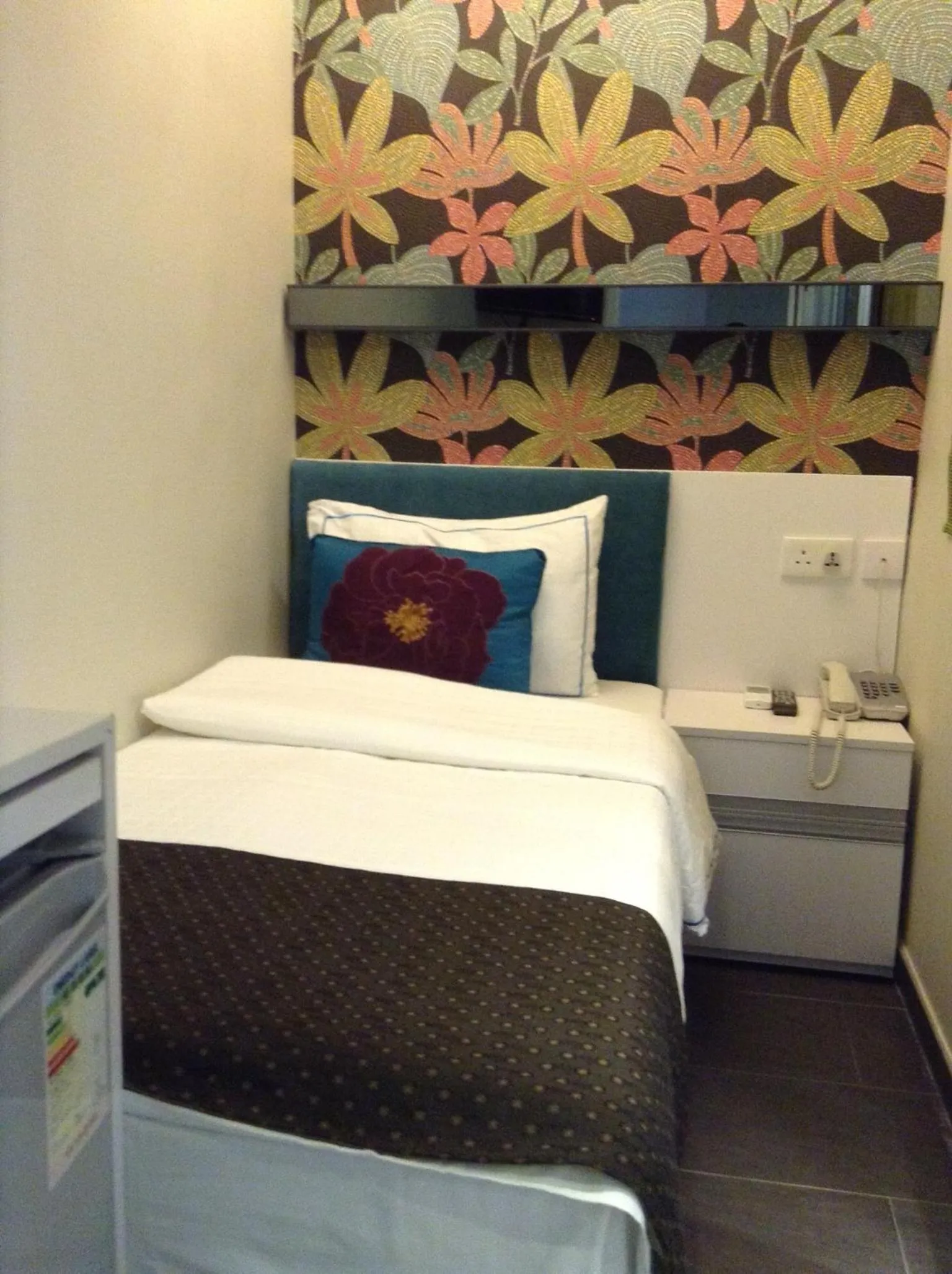 Bed in Seasons Hotel