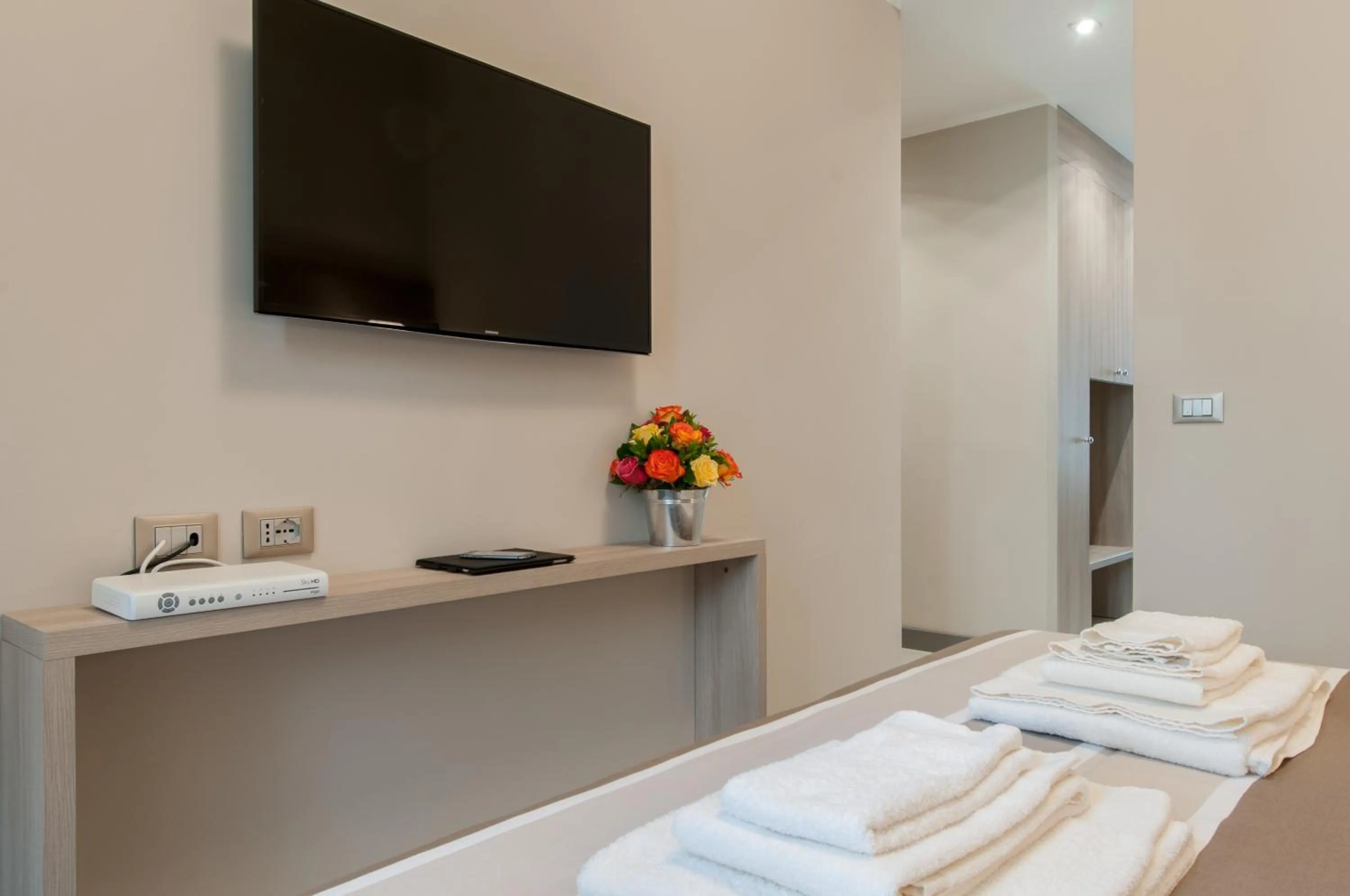 Photo of the whole room in Brera Prestige B&B