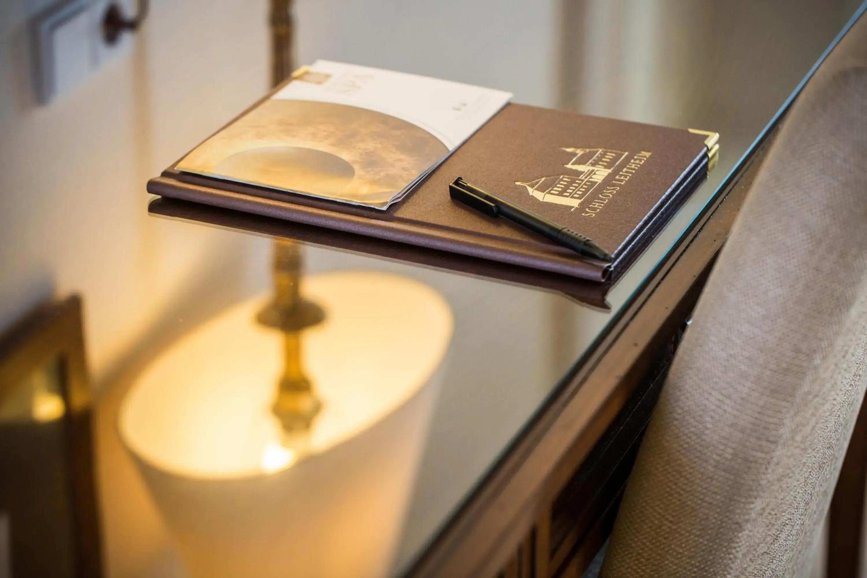 Twin Room with Bath in Hotel Schloss Leitheim Twin Room with Bath in Hotel Schloss Leitheim