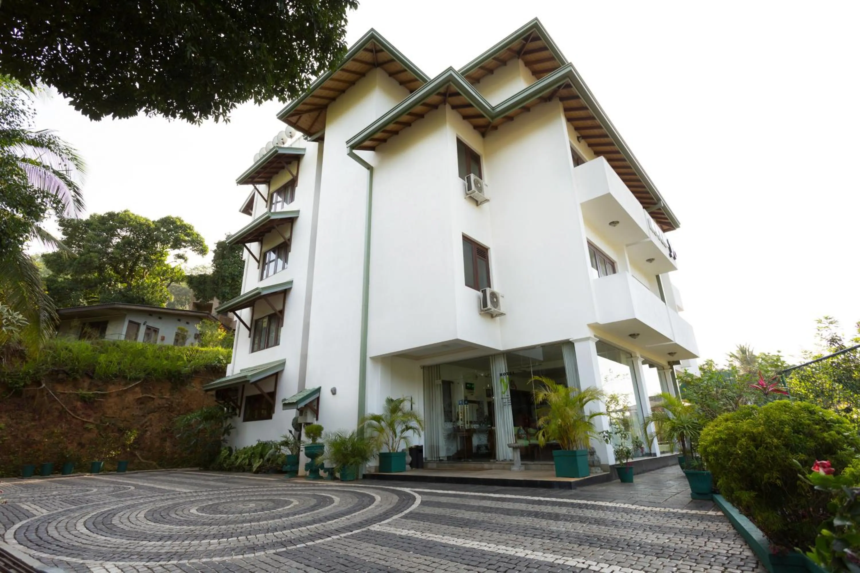 Property building in Hotel Yo Kandy