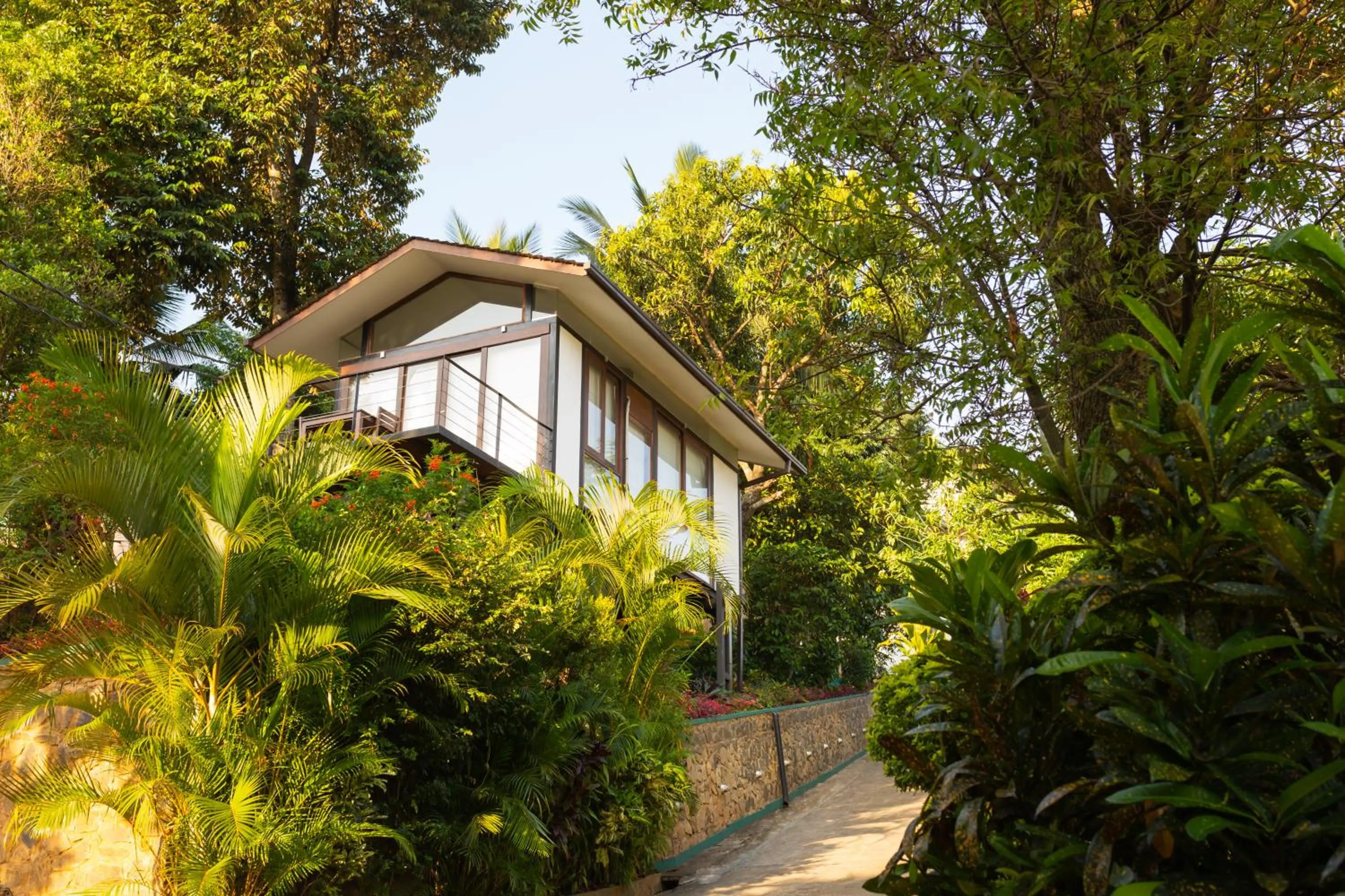 Sunrise in Hotel Yo Kandy