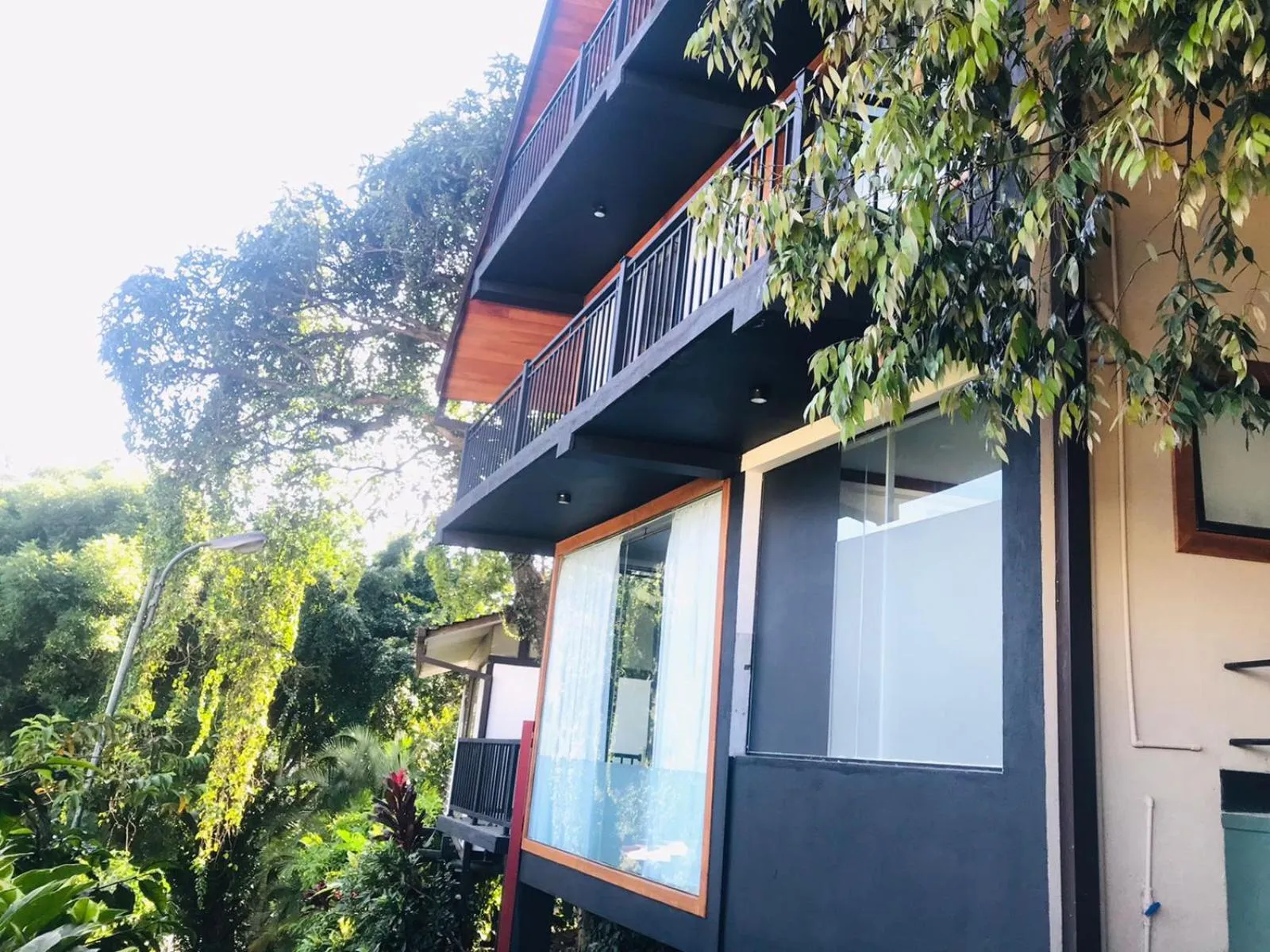 Property building in Hotel Yo Kandy