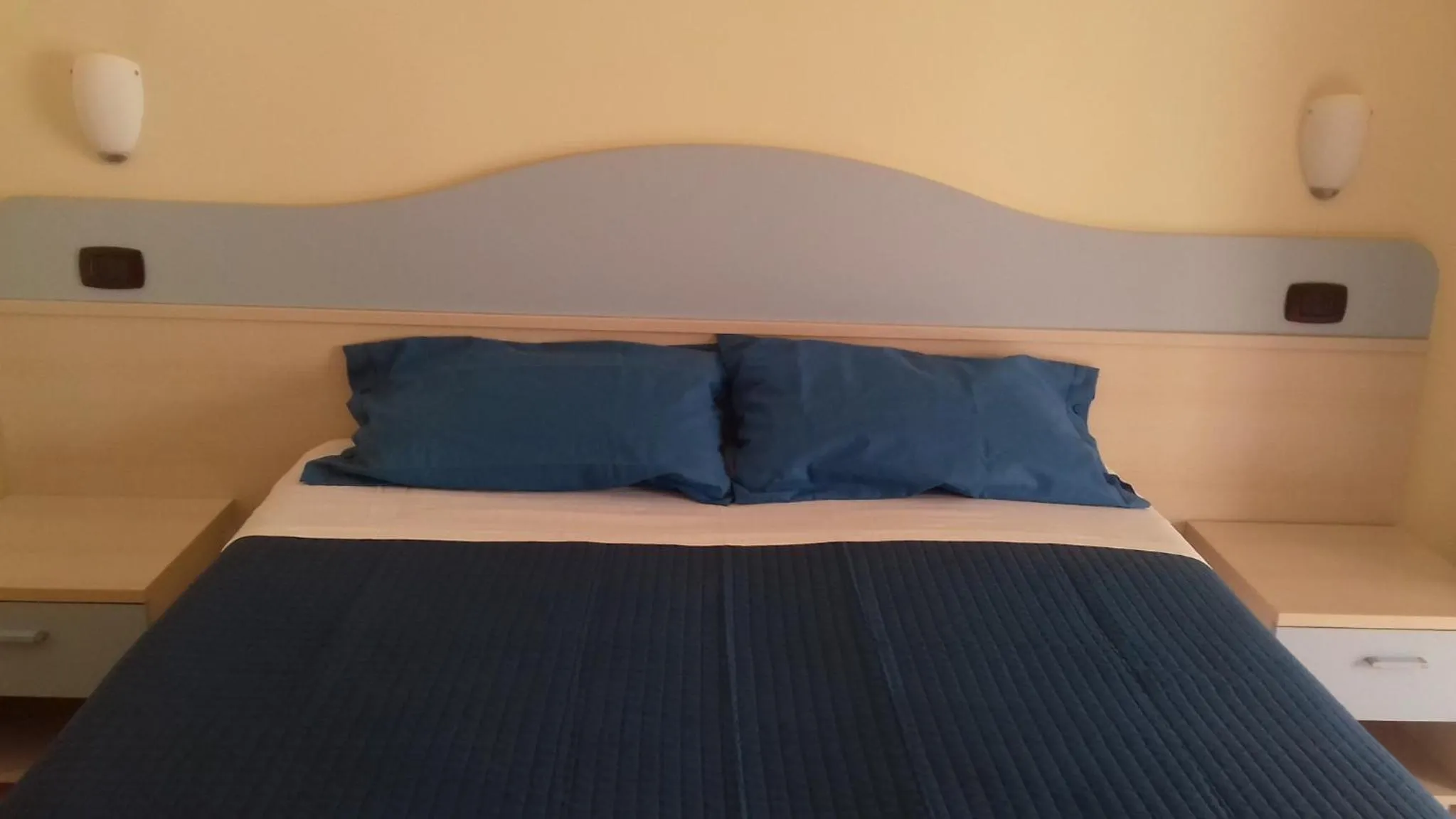 Decorative detail, Bed in La Rosa Dei Venti