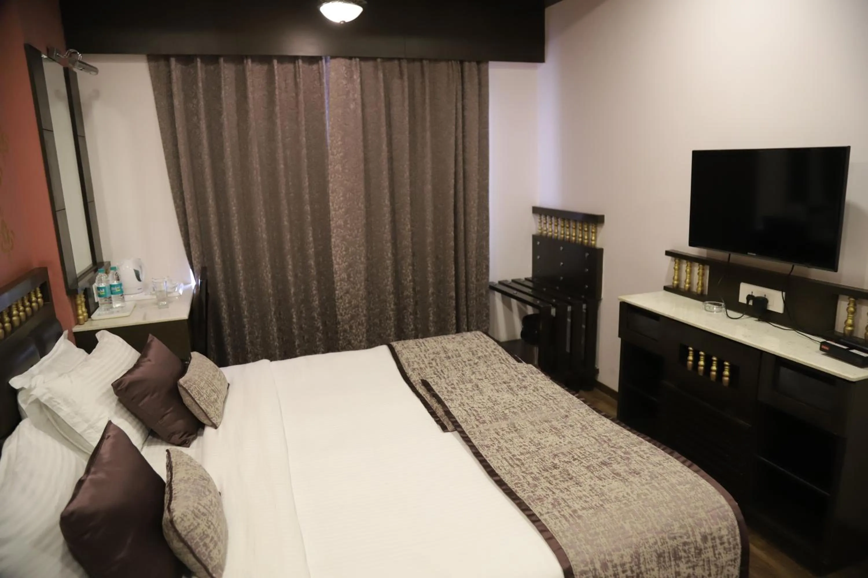 Photo of the whole room in The Gandhi International