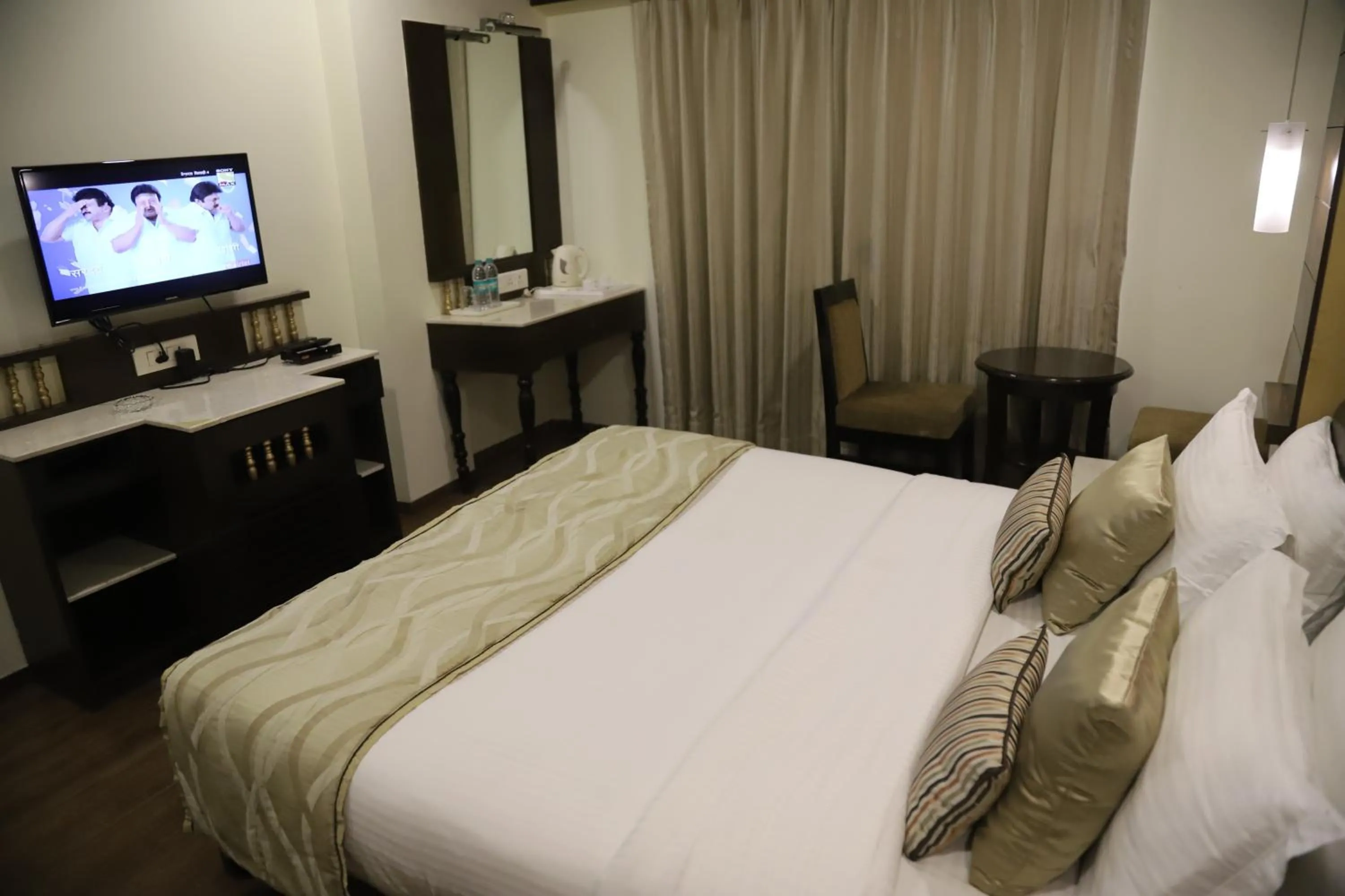 Photo of the whole room in The Gandhi International