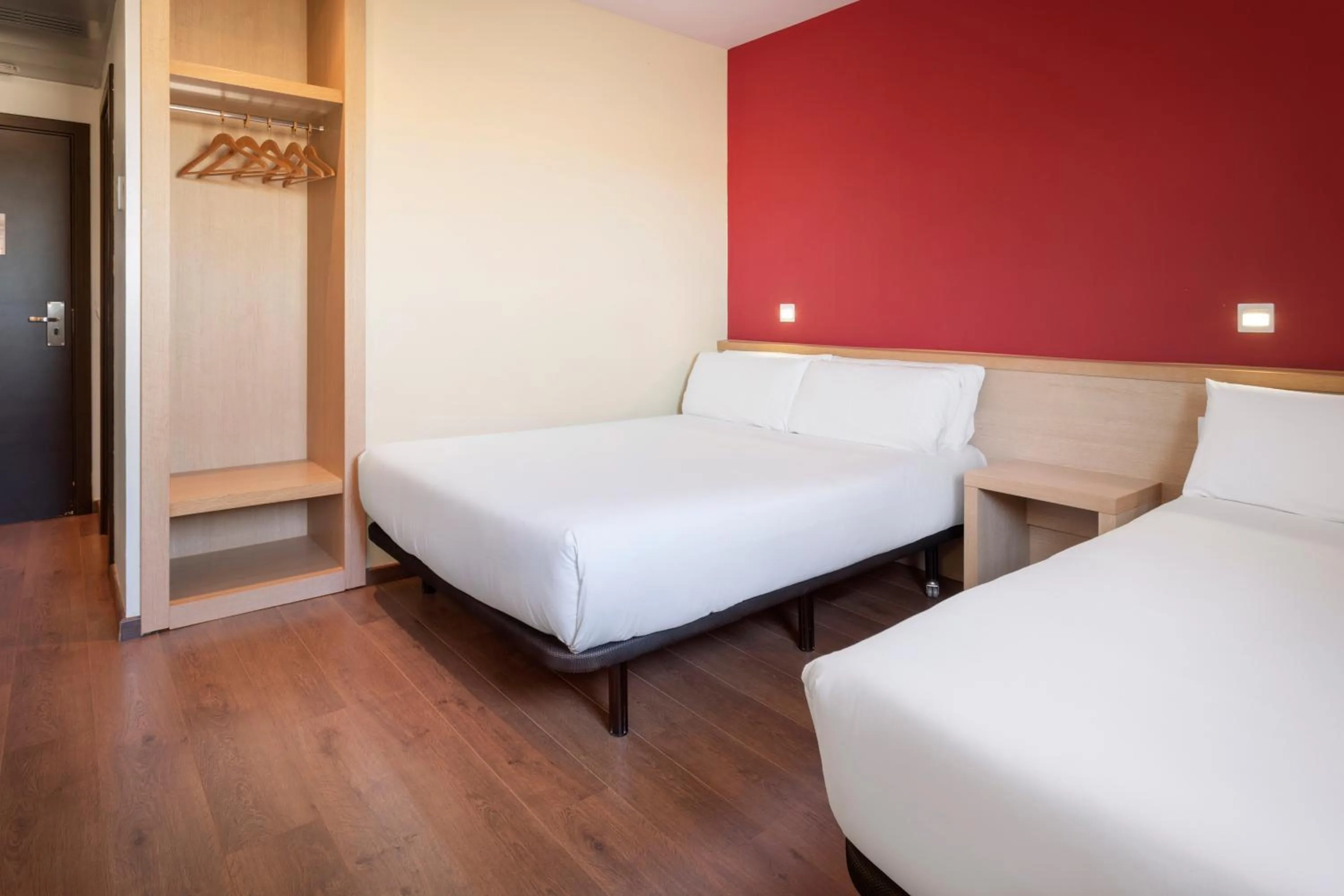 Bed in Hotel 280 Zaragoza