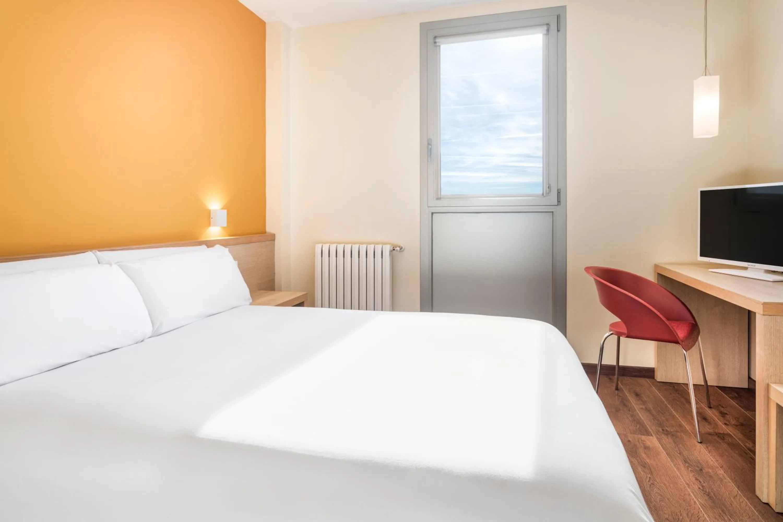 Bed in Hotel 280 Zaragoza